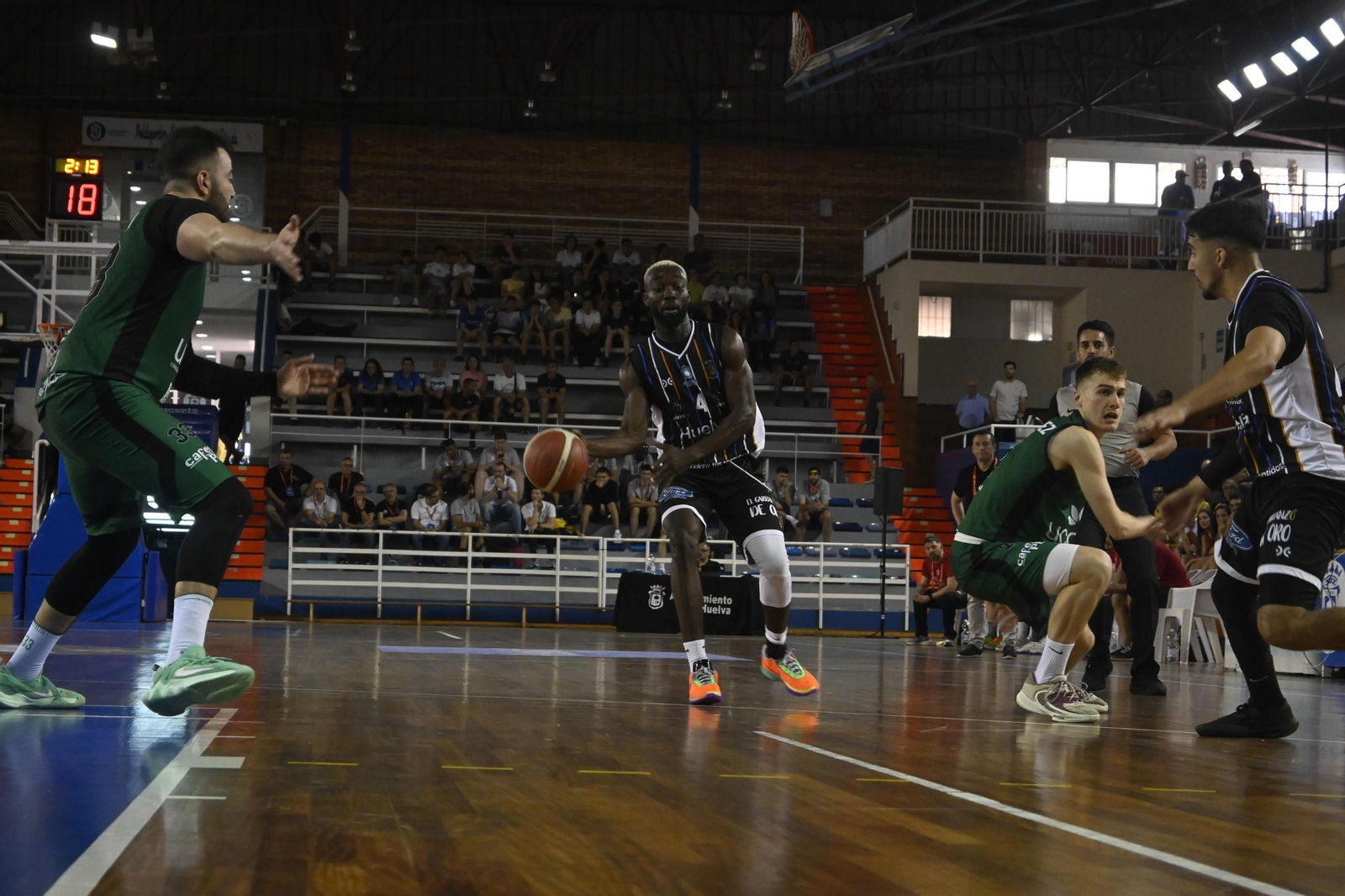 2 Jornada de la fase final de ascensos a LEB Plata entre el Huelva Comercio y el Ucoga Seguros Chantada