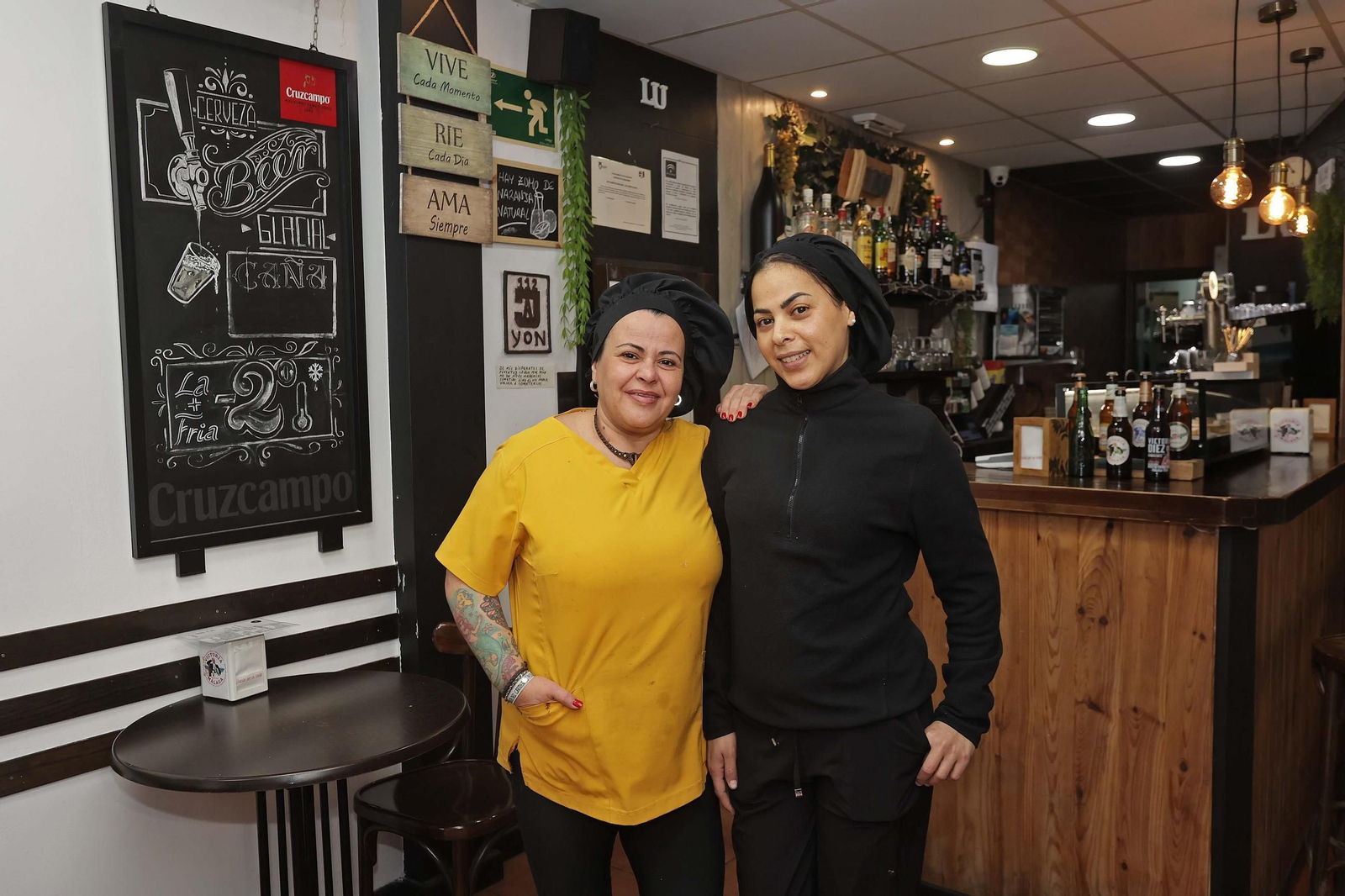 Pastelería 'La Negra': una vitrina llena de tradición y alegría