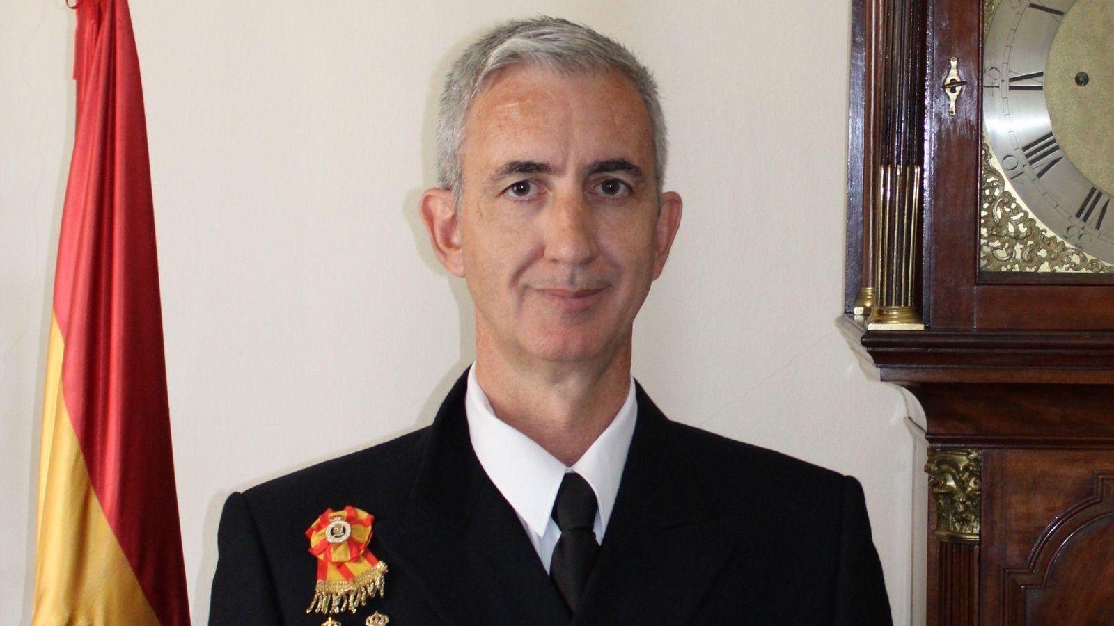 Nuevo comandante del ROA, el capitán de navío Héctor Esteban Pinillos Nuevo comandante del ROA, el capitán de navío Héctor Esteban Pinillos