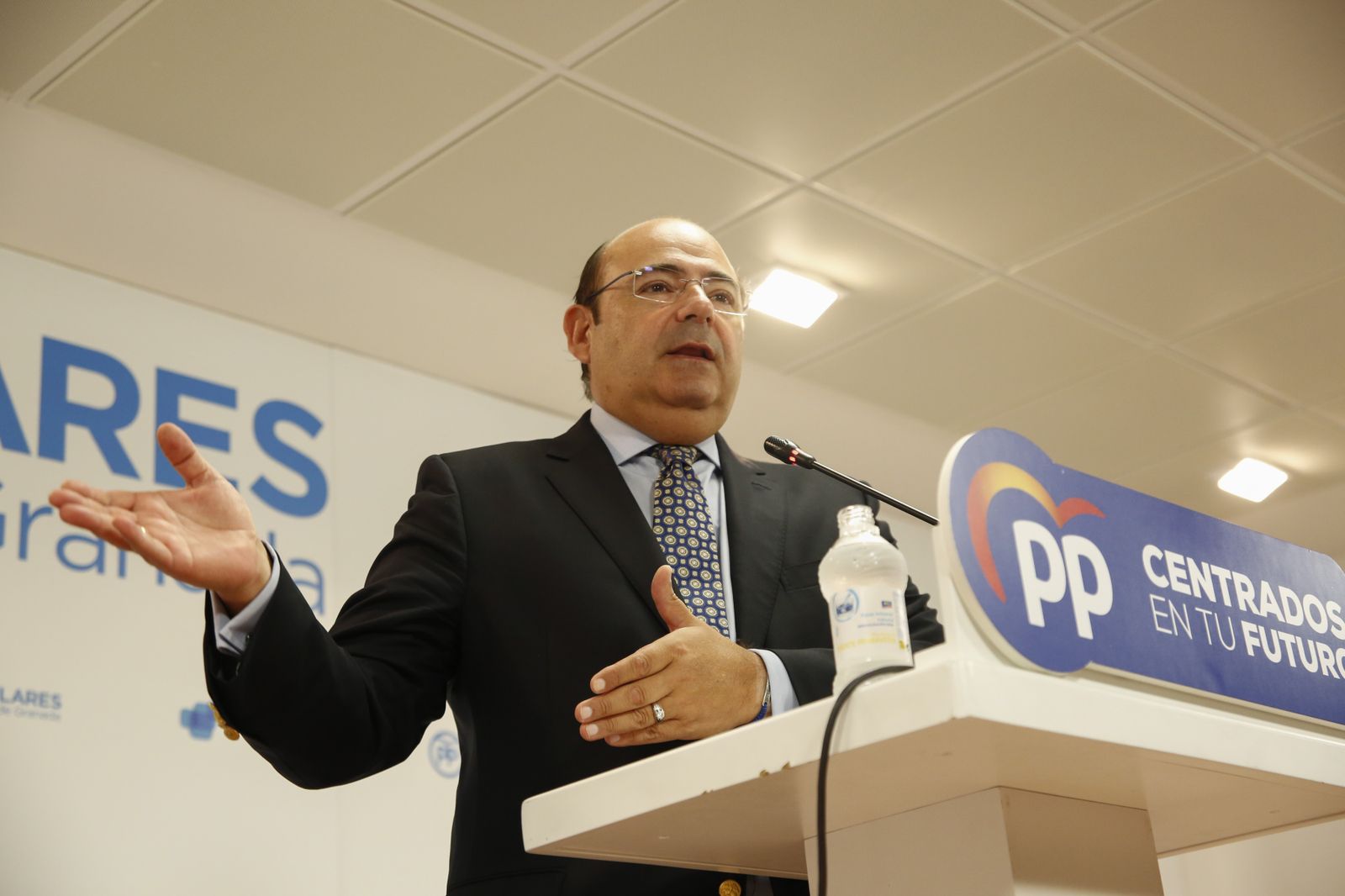 Sebastián Pérez prepara cambios "en profundidad" en el PP para rearmarse de cara a nuevas elecciones