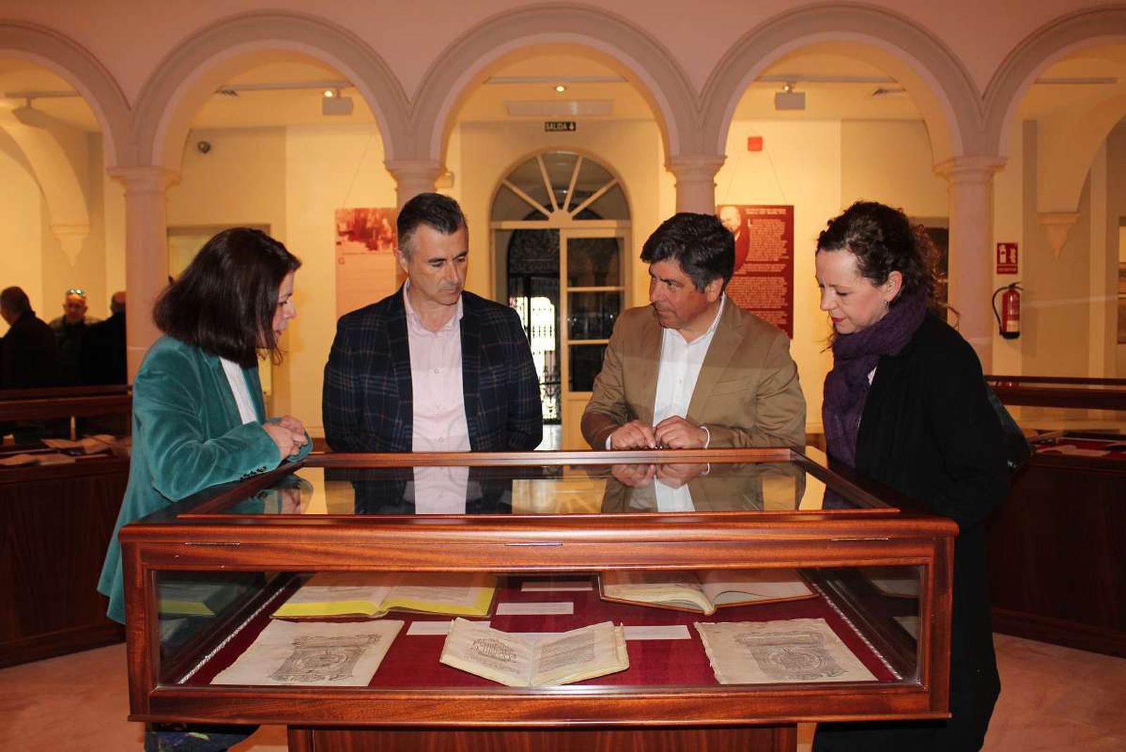 Inauguración de la exposición 'Jaén y sus pueblos' en Montilla.