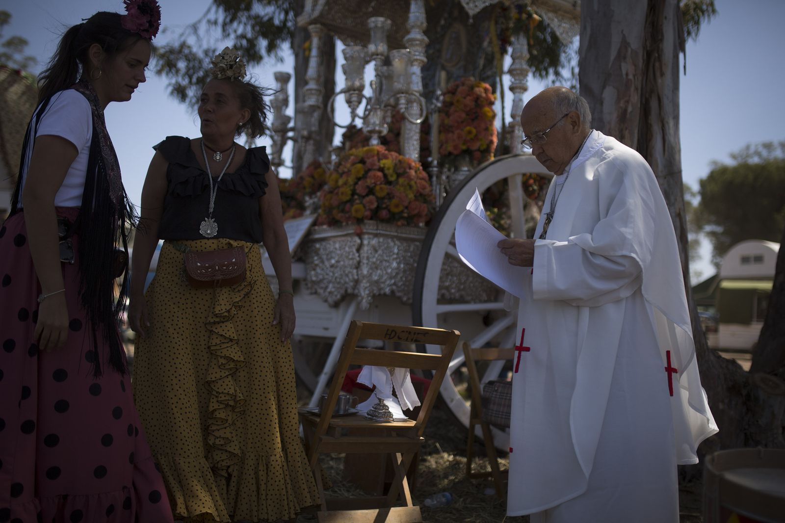 El paso de hermandades del Rocío por la Raya Real