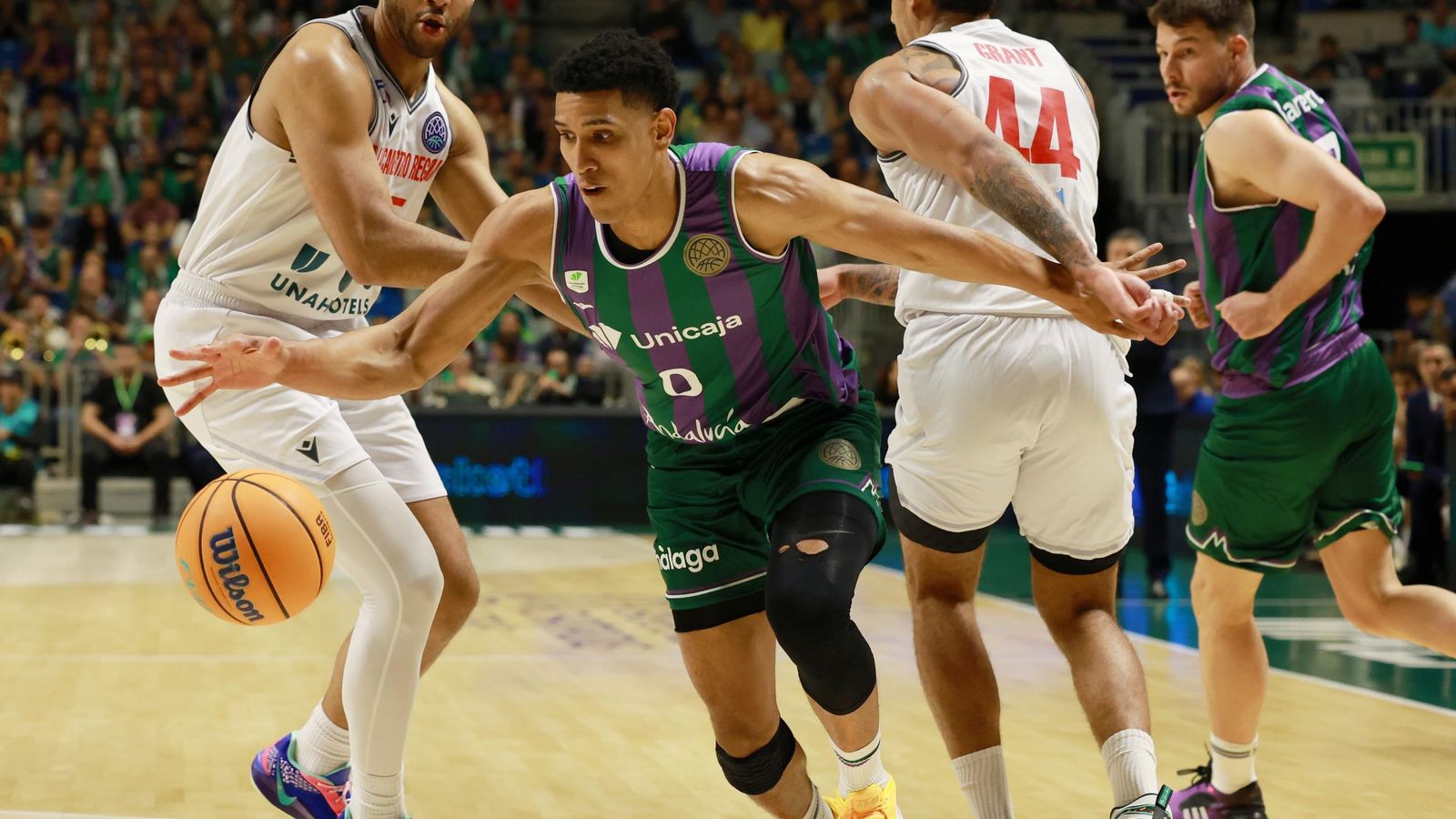 El Unicaja-Reggiana de cuartos de final de la BCL, en fotos