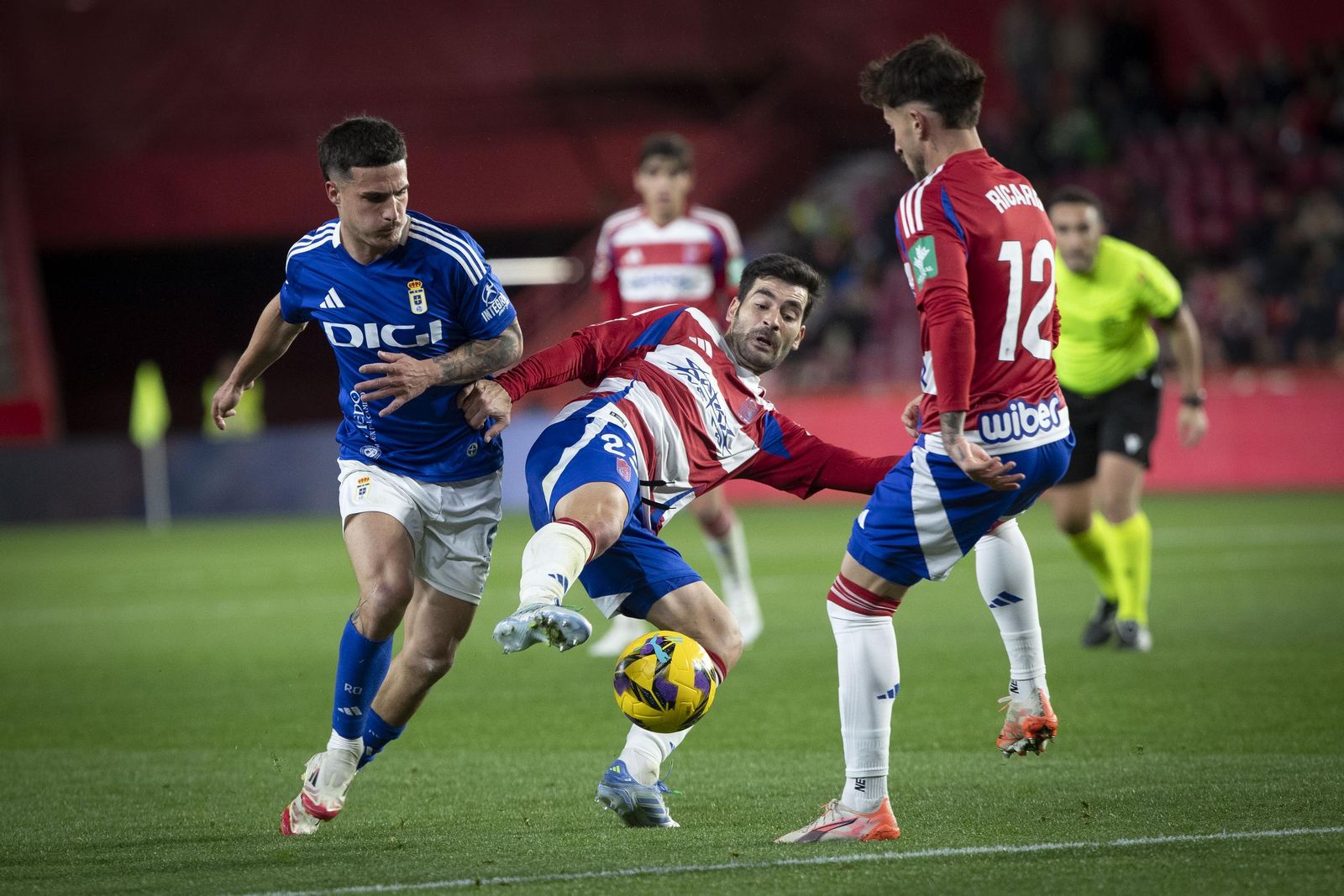 Las mejores imágenes de la victoria del Granada ante el Oviedo