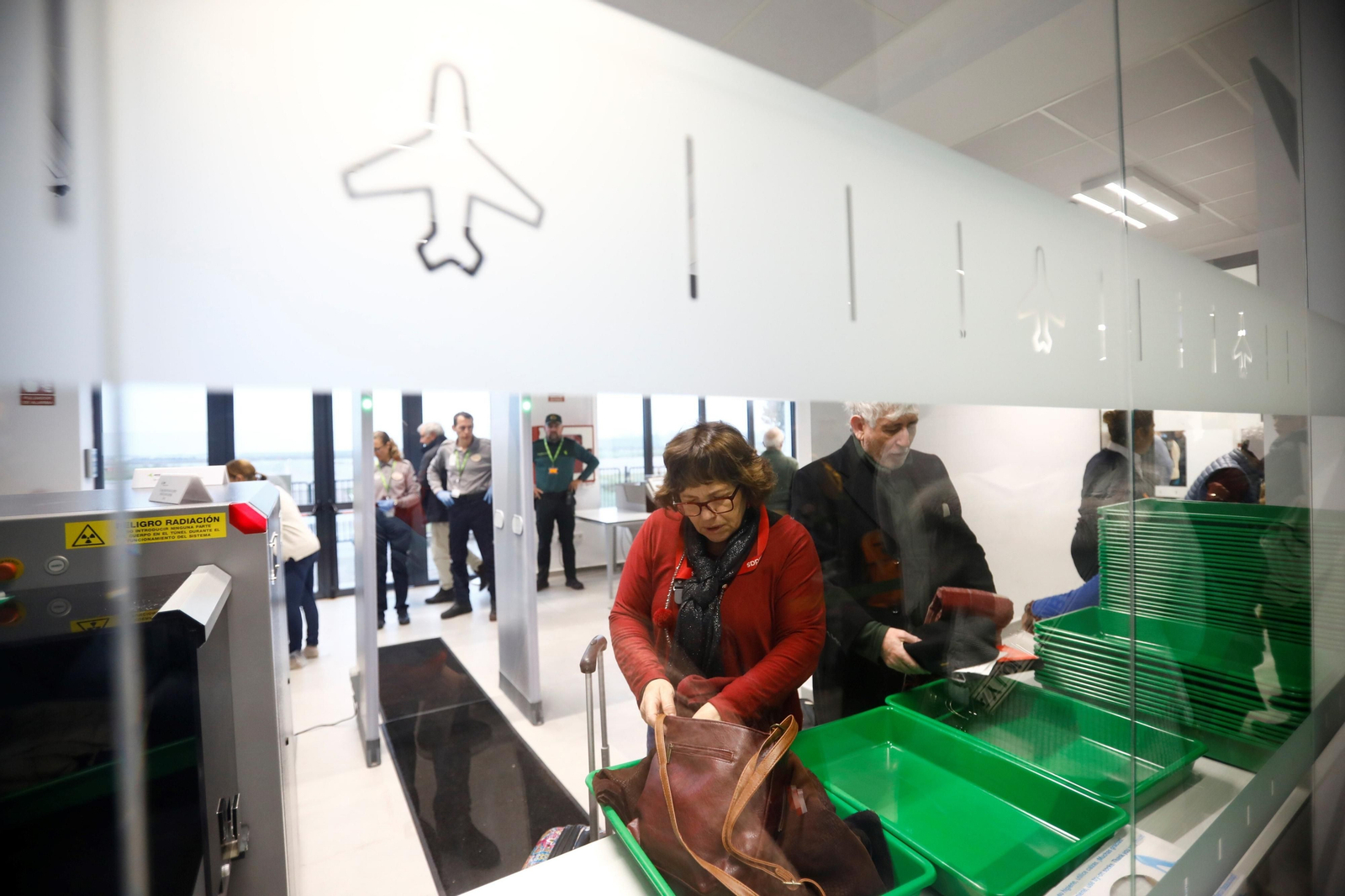El despegue del el primer vuelo chárter a Europa en el aeropuerto de Córdoba, en imágenes