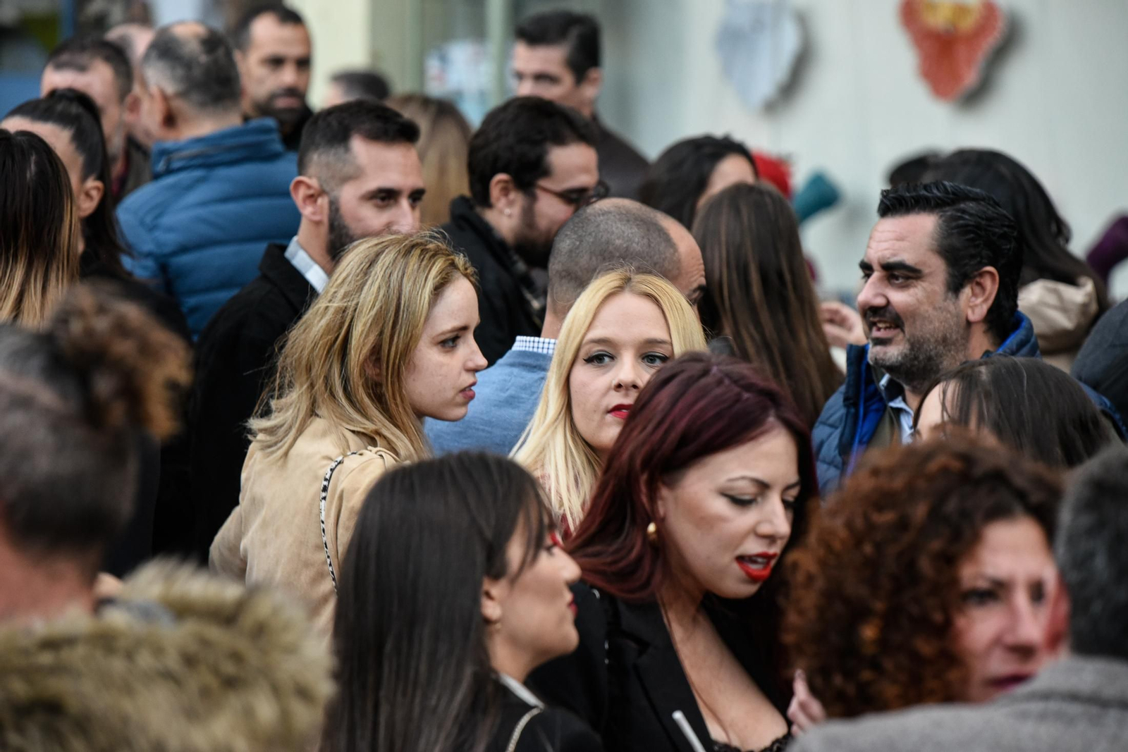 Imágenes de las celebraciones en el centro de Huelva la tarde del 24