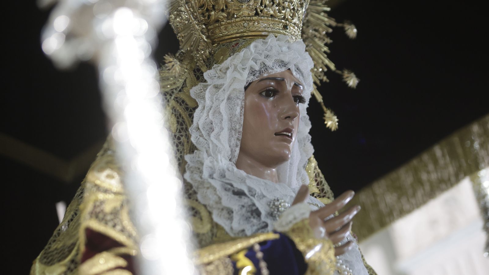 Preparativos en las iglesias de Algeciras para la Magna Mariana, en imágenes