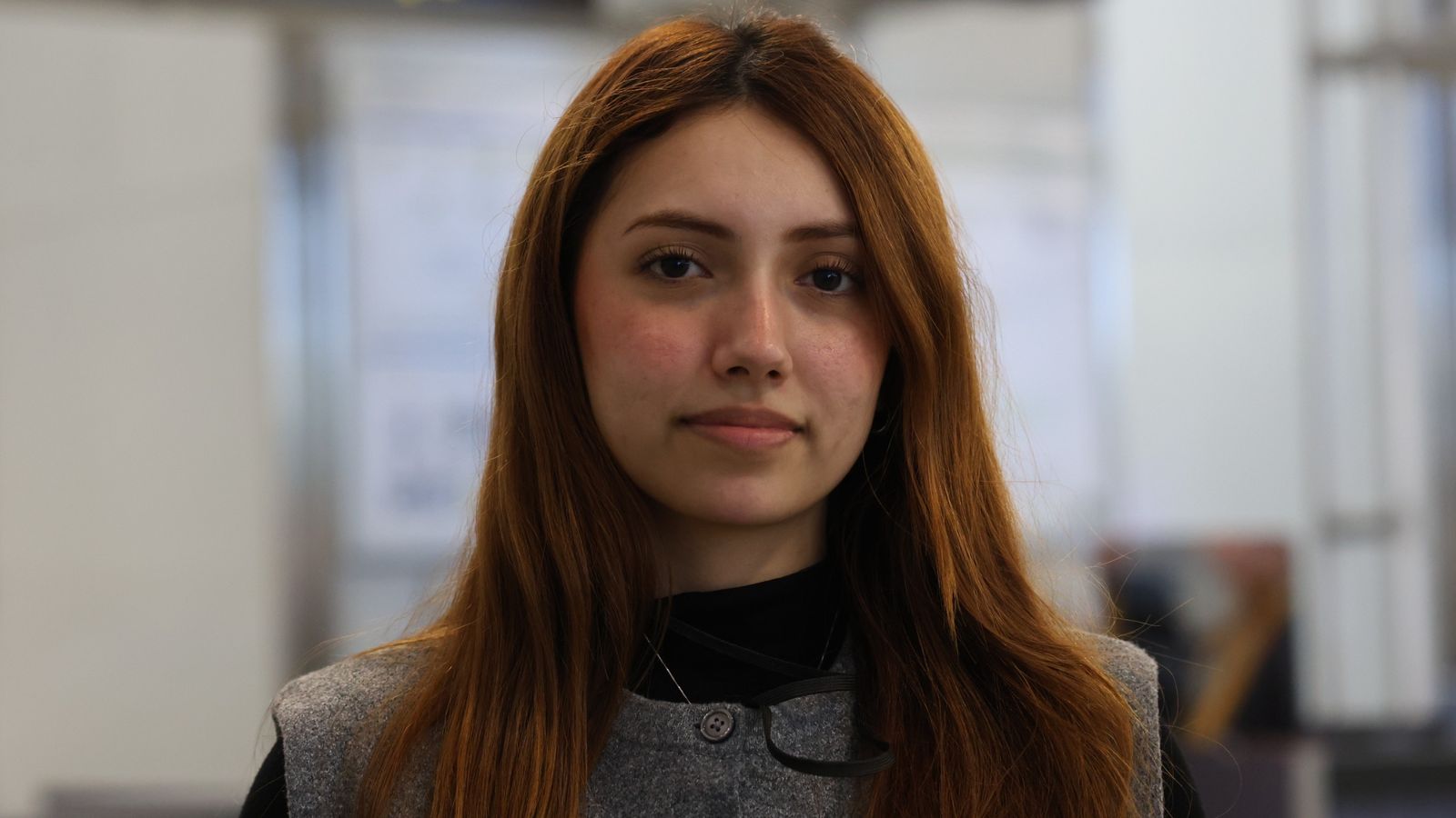 Michelle Durán, afectada por las cancelaciones de trenes