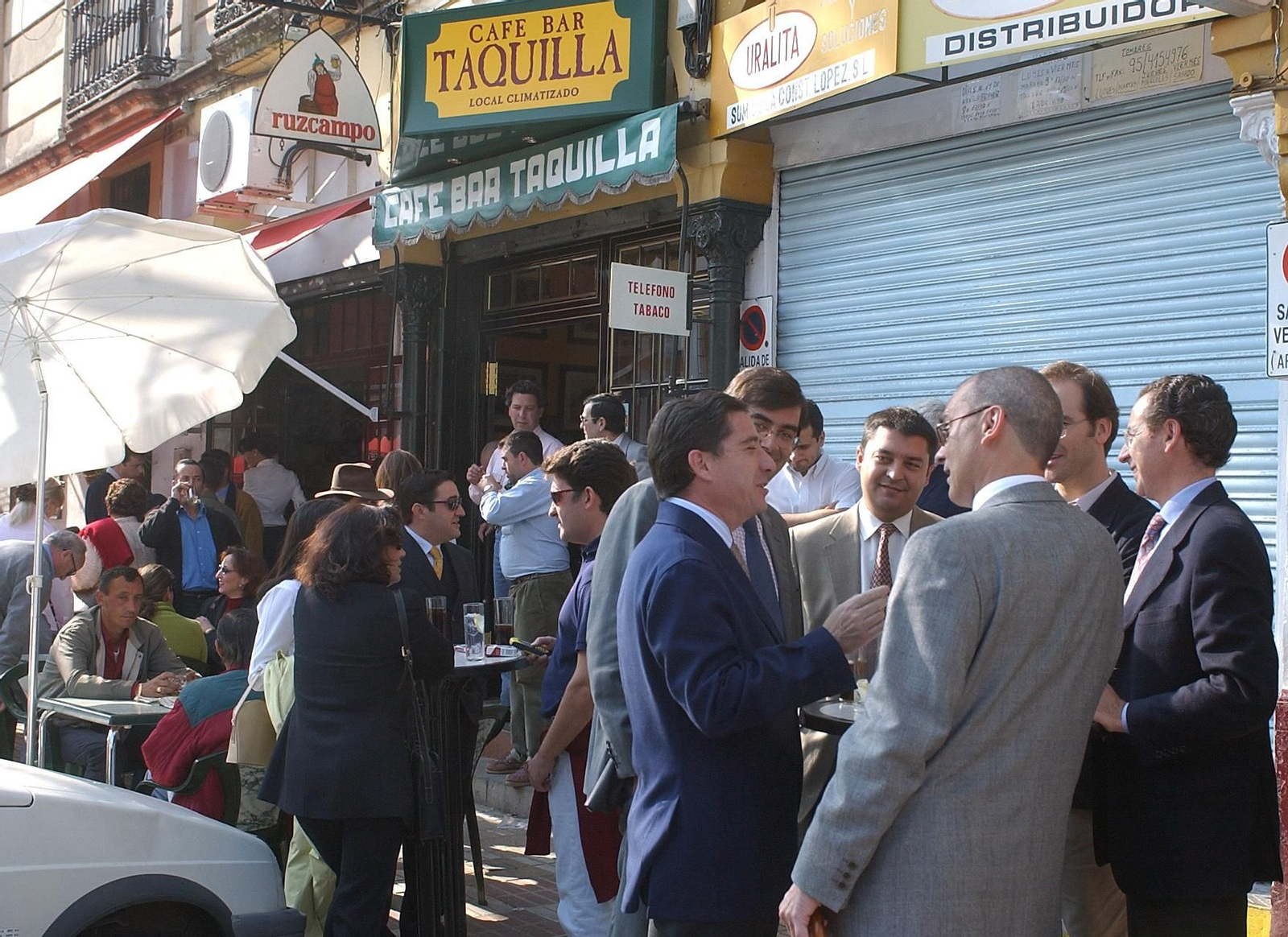 Imagen del bar Taquilla tomada en 2002.