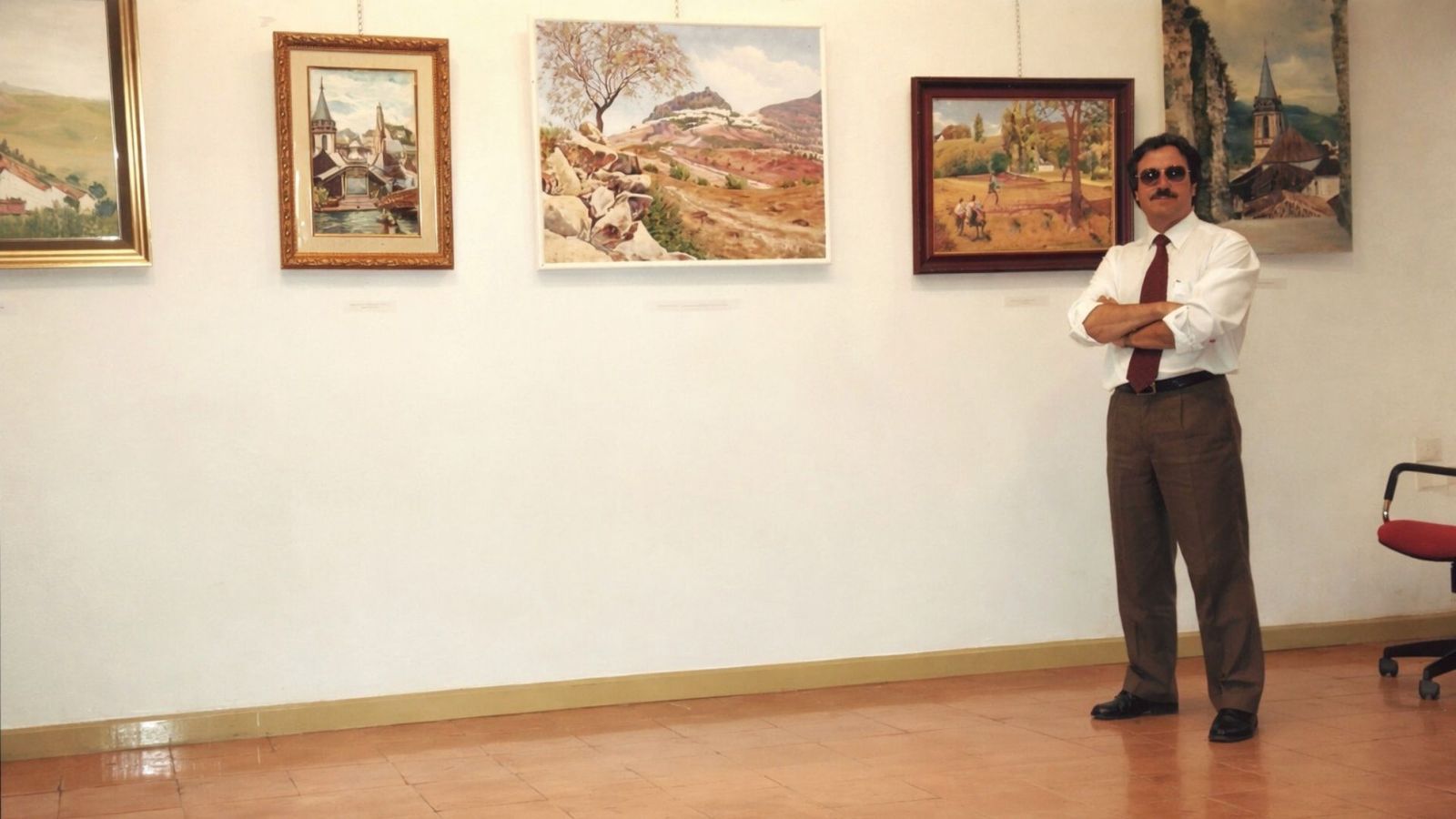 Juan Zahara, jurado del primer concurso de pintura rápida de Zahara de la Sierra, a comienzos de los 90.