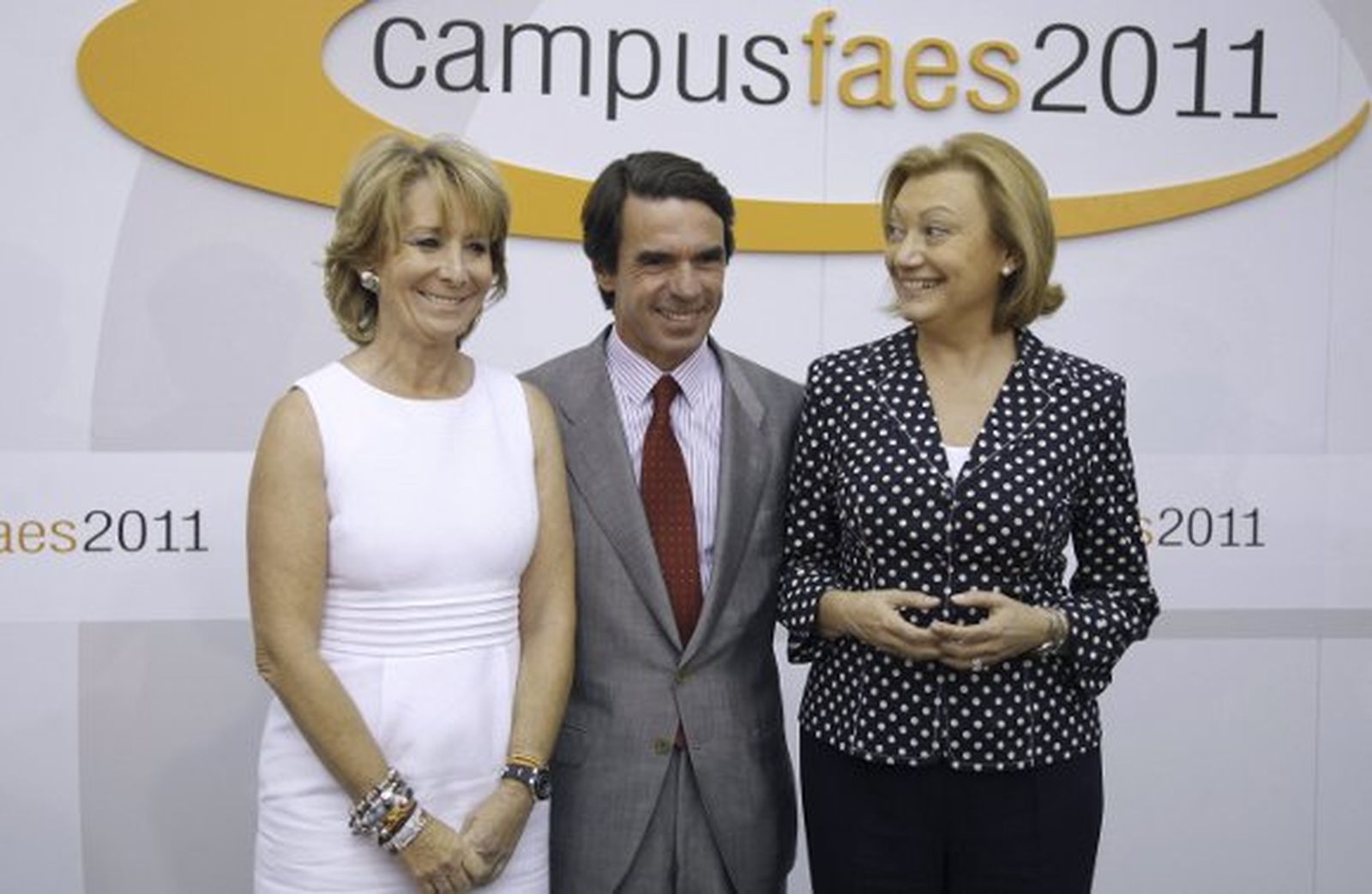 Aguirre: "España corre el riesgo de convertirse en sierva de las CCAA"