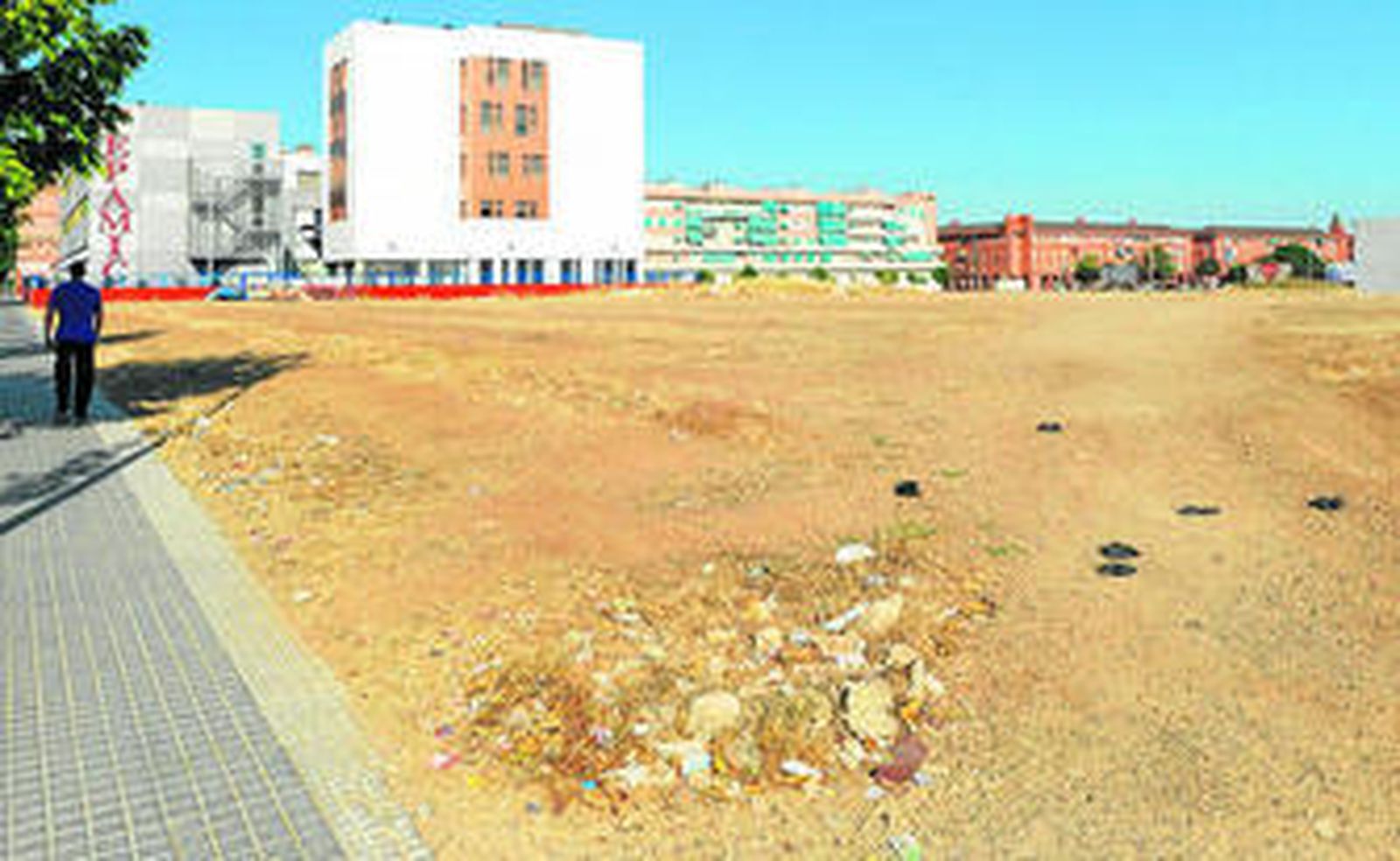 Parcela en la que se levantará el nuevo Hospital Averroes.