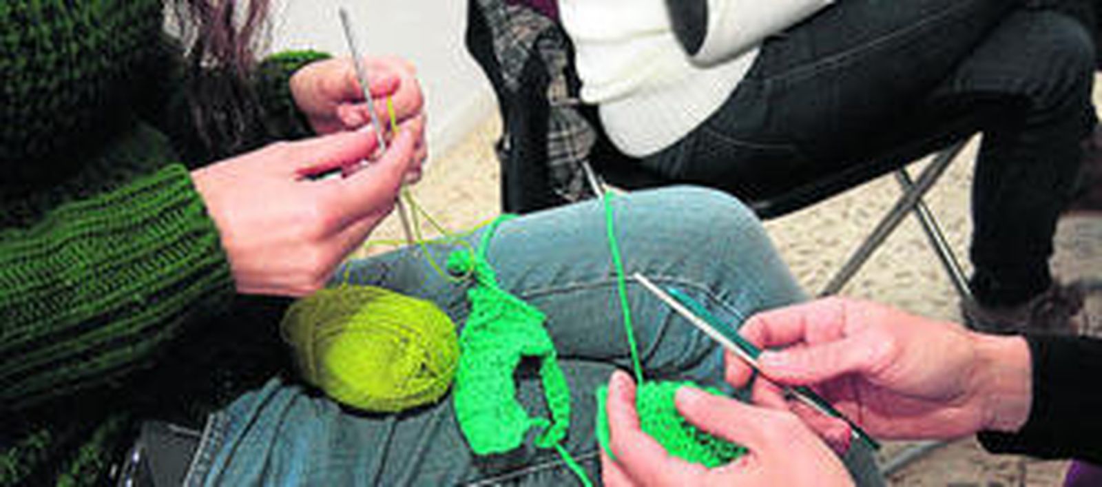 Tejer y meditar es lo que proponen estos talleres.