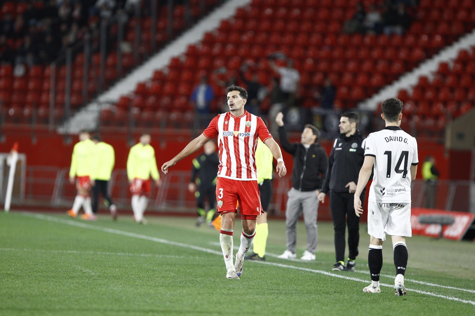Las fotos del partido de fútbol U.D. Almería-Real Burgos