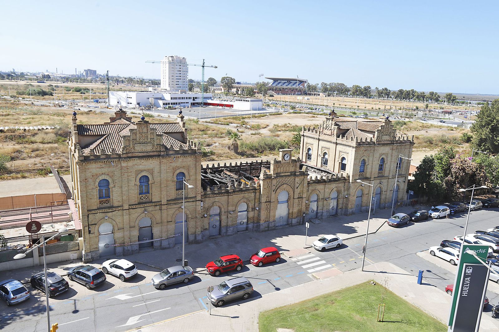 Vista aérea de la antigua estación de ferrocarril tras el incendio.