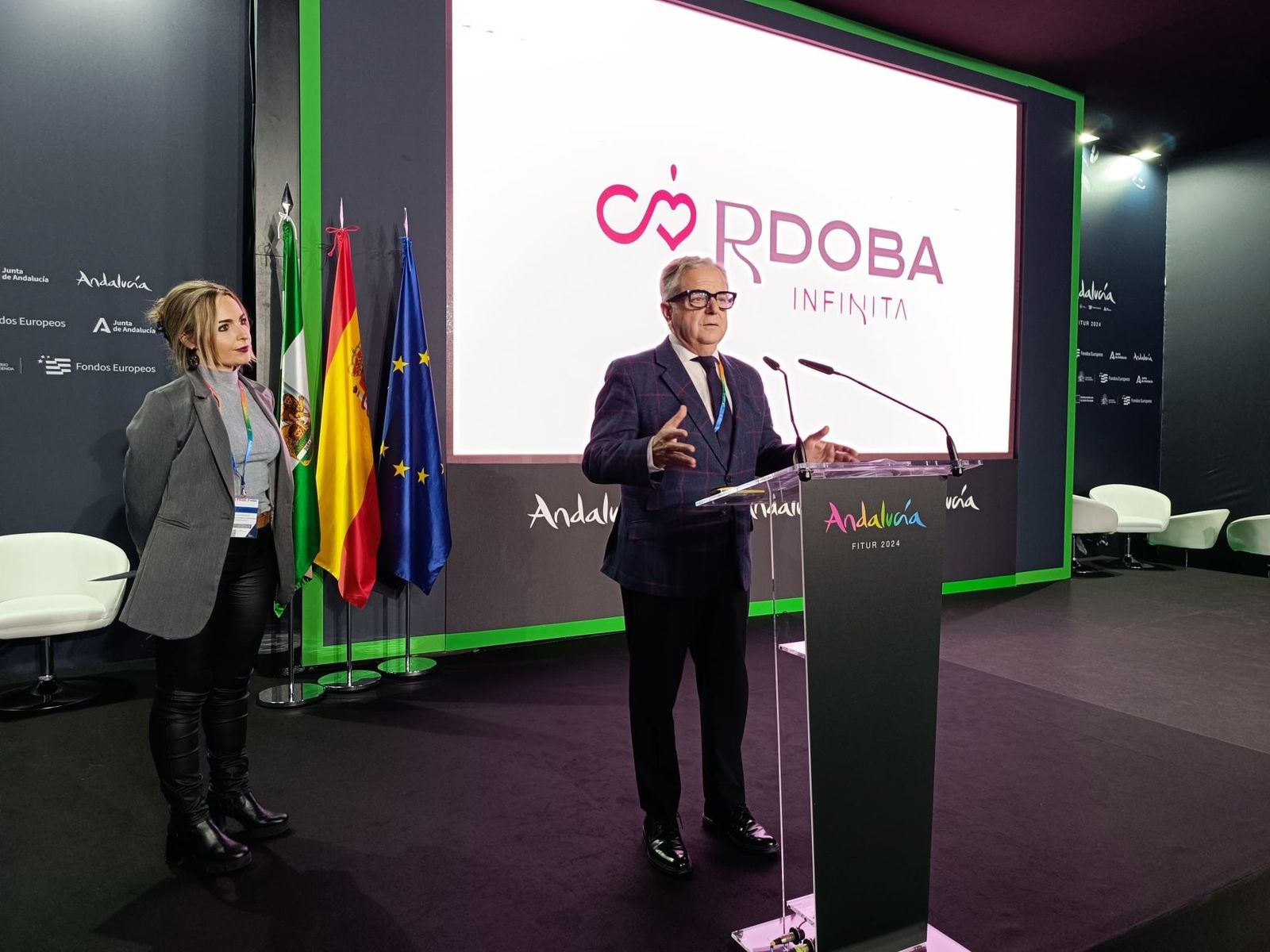 Salvador Fuentes junto a Naci Ruiz en una de las últimas ediciones de Fitur.