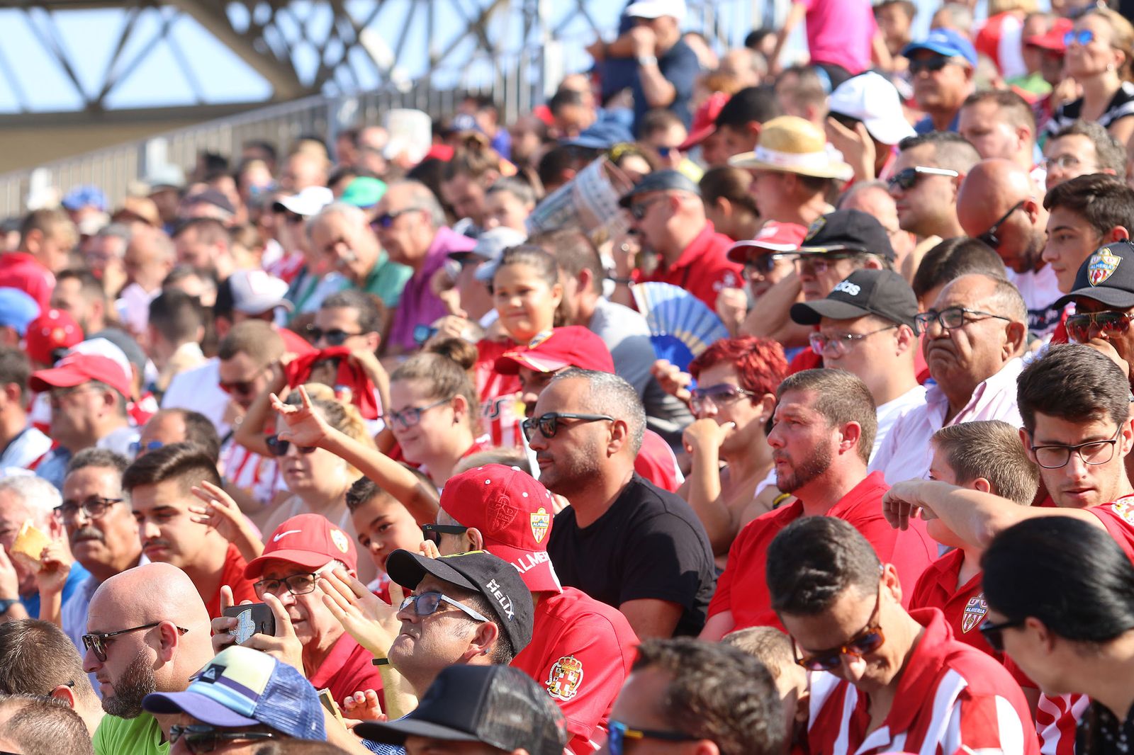 Las imágenes del UD ALMERÍA-CÁDIZ CF