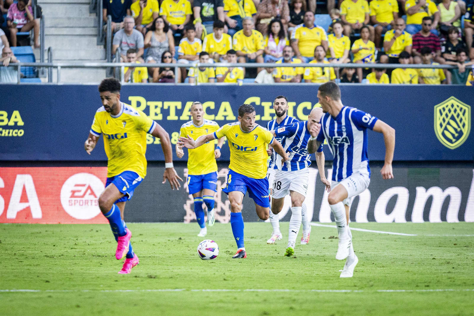 Imágenes del partido Cádiz-Alavés