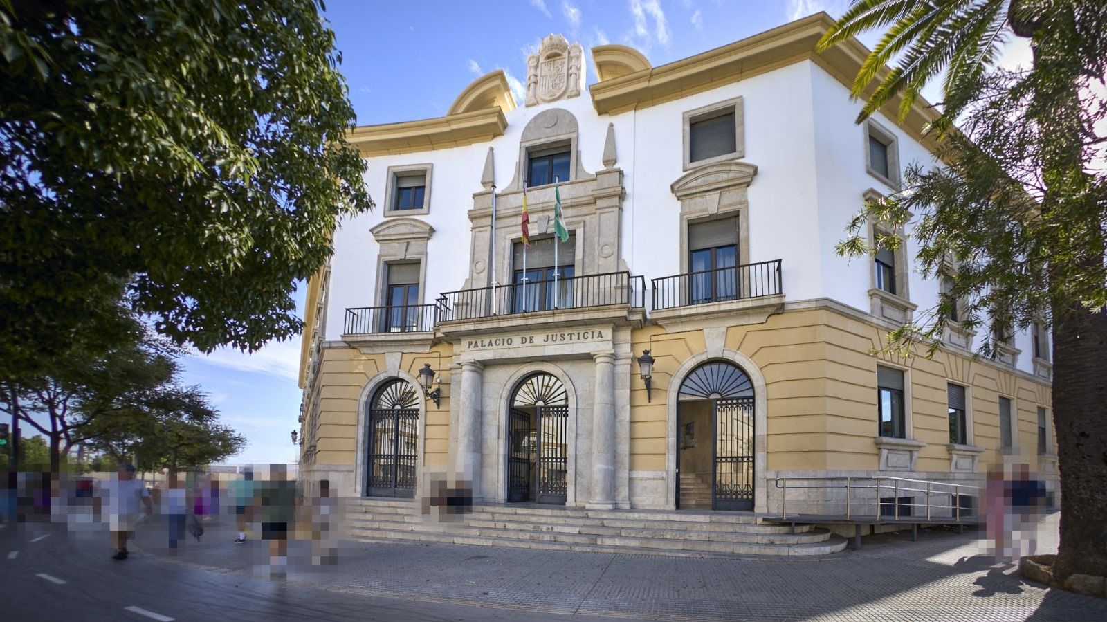 Fachada principal de la Audiencia Provincial de Cádiz