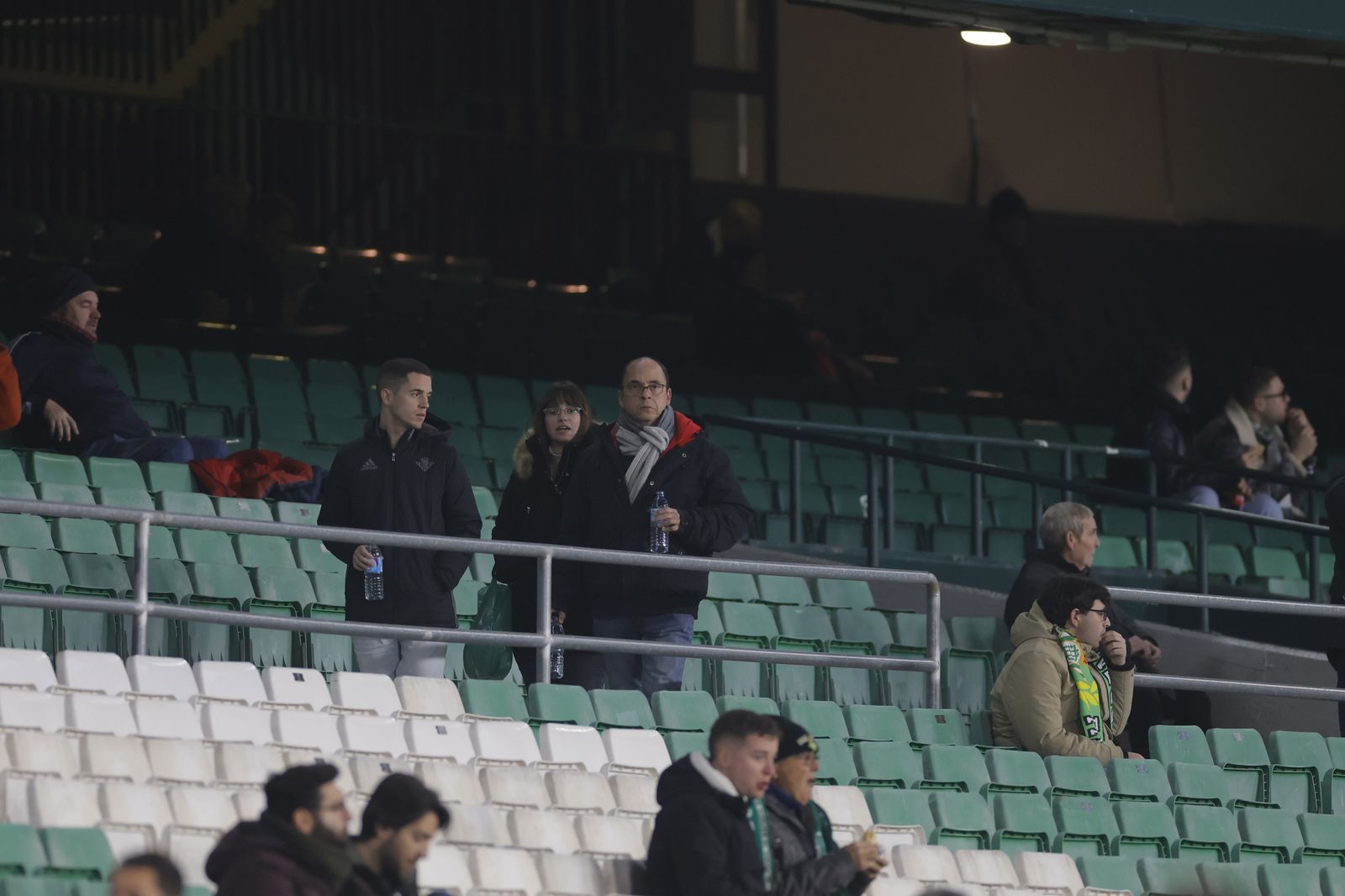 Búscate en las fotos del Betis-Barcelona