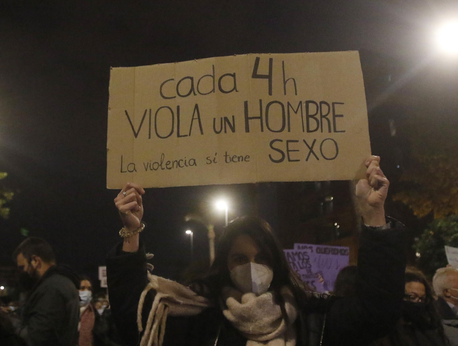 La manifestación contra la violencia de género en Córdoba, en fotografías