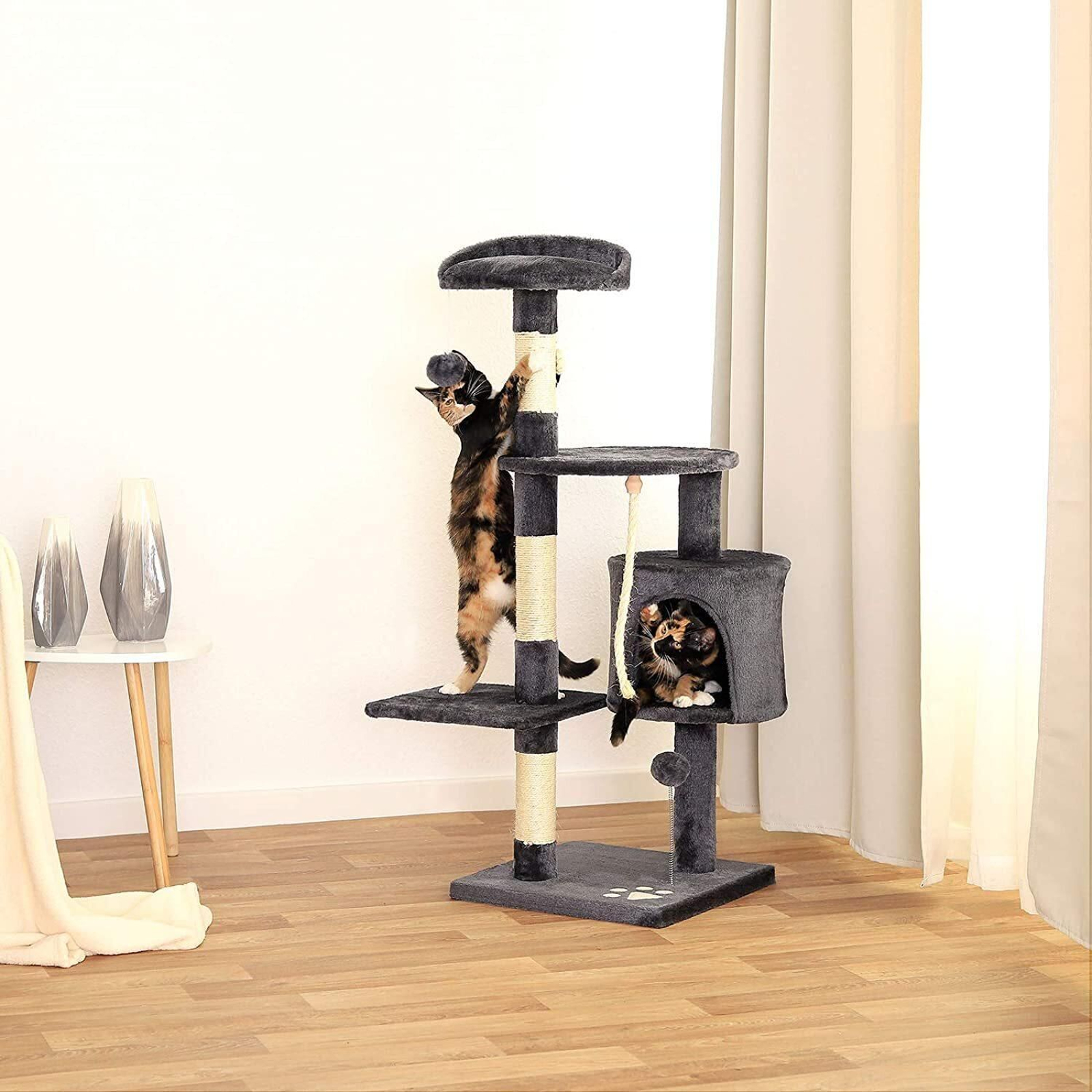 Árbol rascador para gatos.