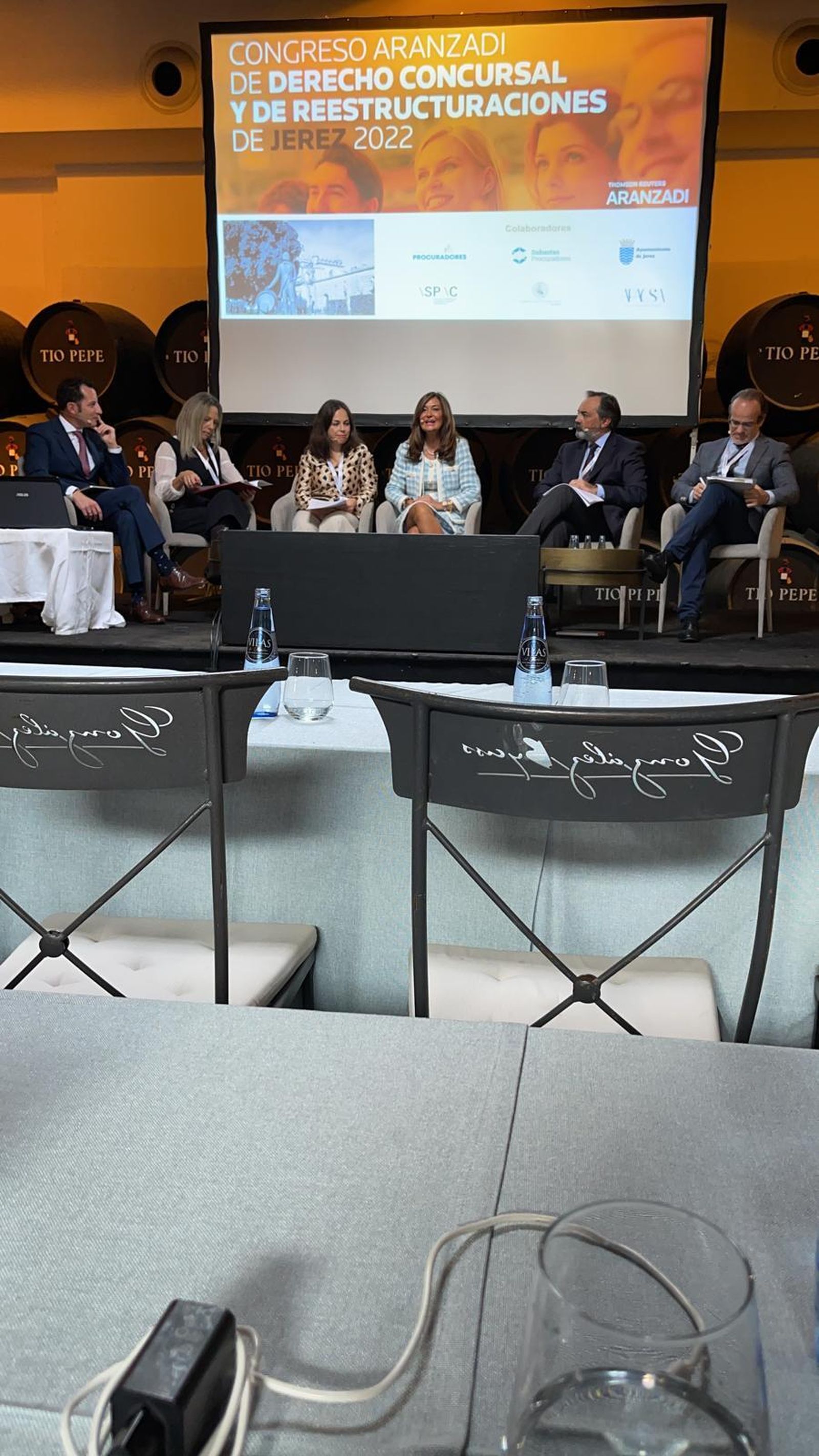 Mesa de ponentes del Congreso Aranzadi de Derecho Concursal y de Reestructuraciones de Jerez 2022, celebrada en la Bodega Los Apóstoles de González Byass.