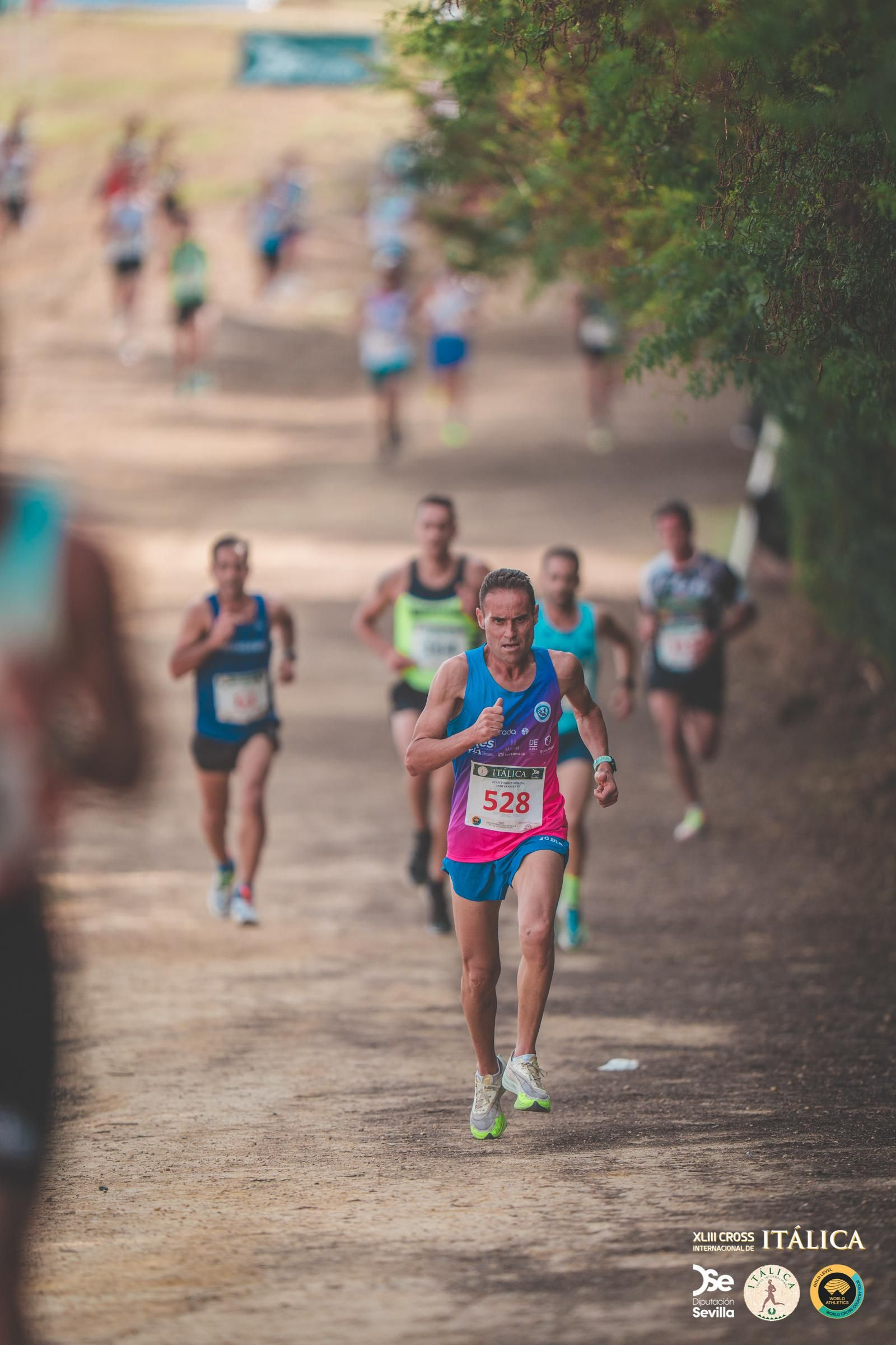 Búscate en las fotos del Cross de Itálica 2025 | 2