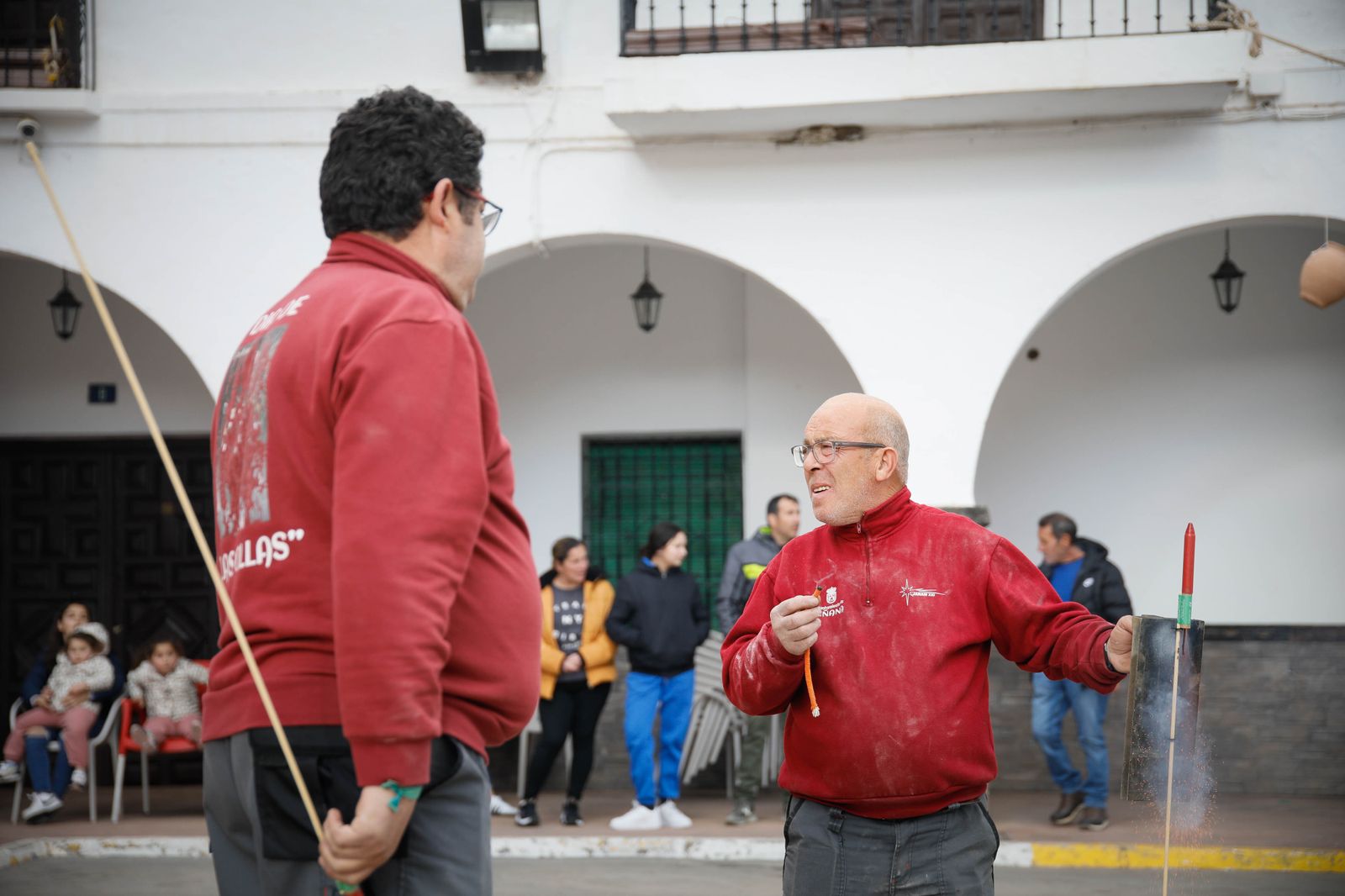Las mejores imágenes del cierre de fiestas en Fiñana con "Las Ollas"