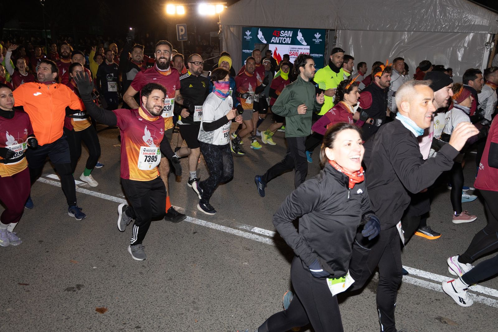 Encuéntrate en la salida de la Carrera de San Antón 2026, en imágenes (3)