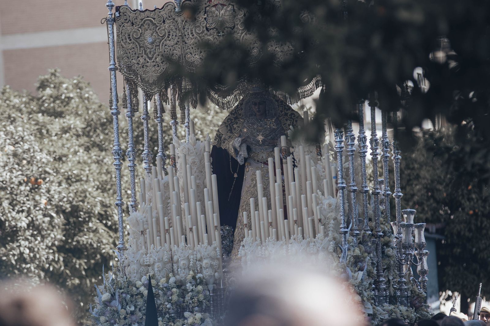 La salida de la Hermandad de San Pablo en la Semana Santa de Sevilla 2023