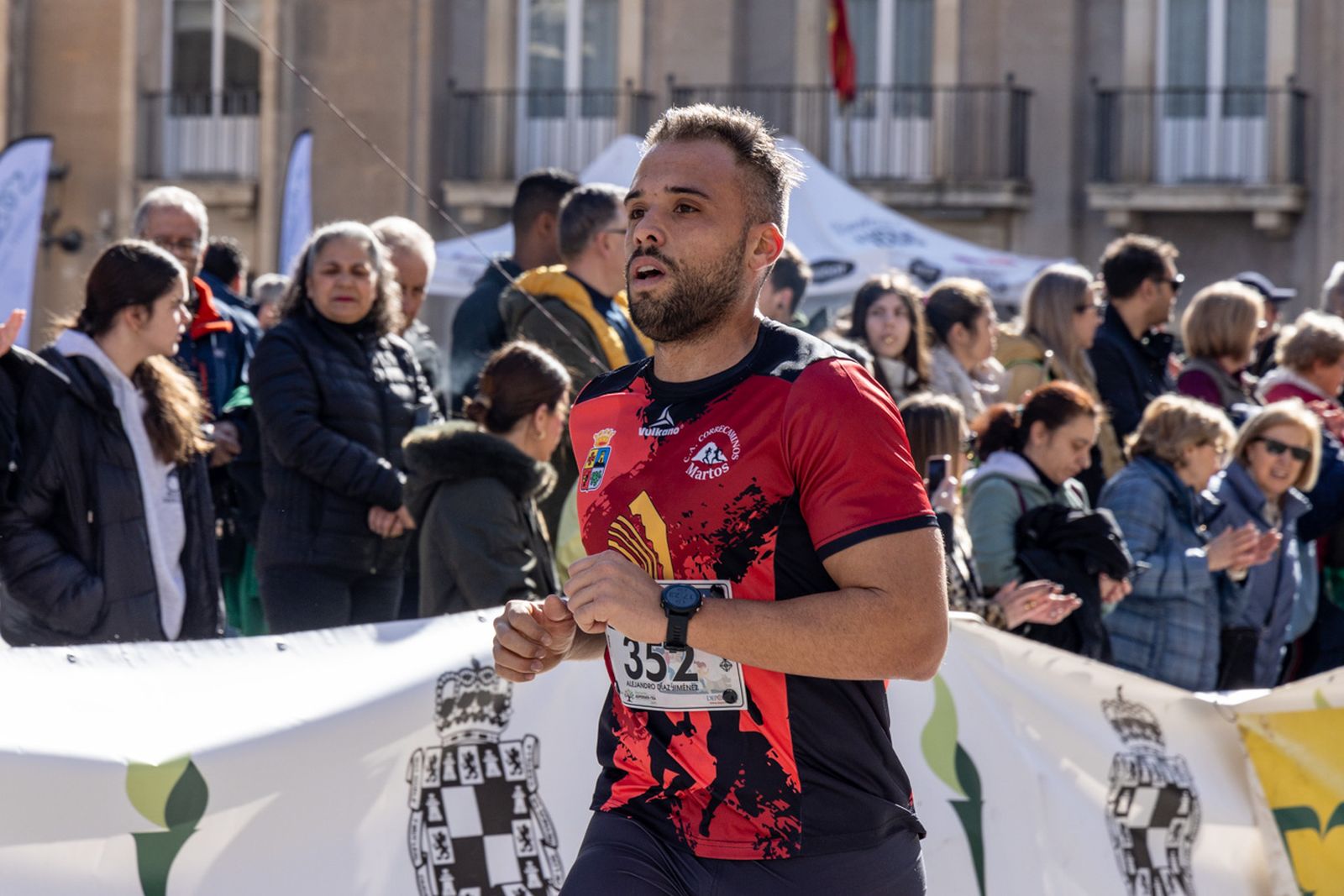 En imágenes: deporte y solidaridad se dan la mano en la VI Carrera-Caminata de la Hermandad de la Buena Muerte (1)