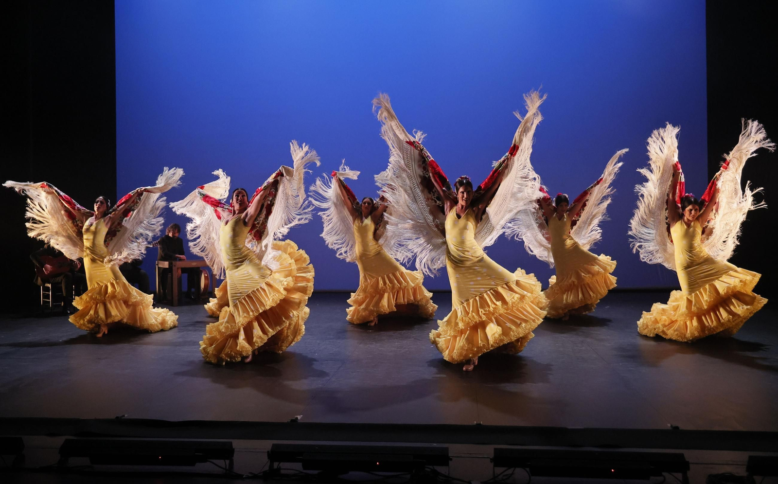Las imágenes del espectáculo "Tierra Bendita" del Ballet Flamenco de Andalucía