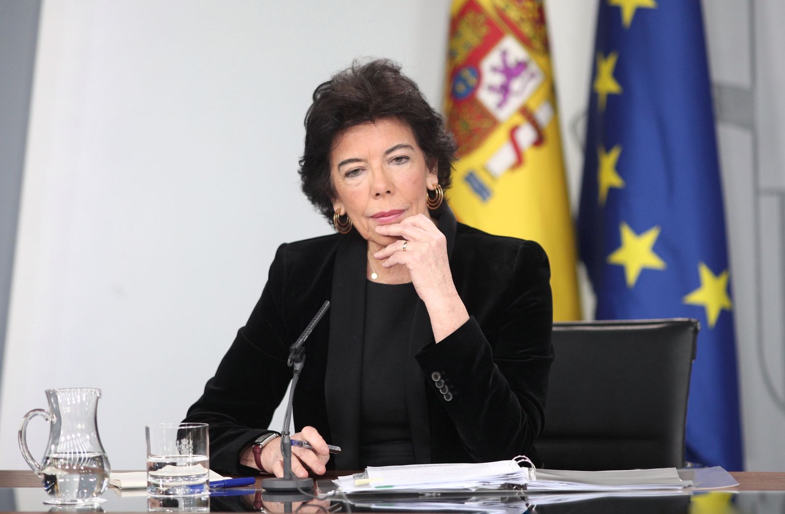 La portavoz y ministra de Educación en funciones, Isabel Celaá, este viernes durante la rueda de prensa tras el último Consejo de Ministros de 2019.