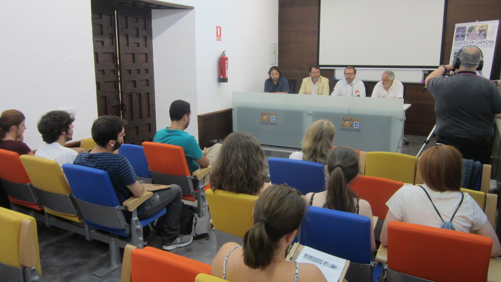 Hasta el 27 de agosto se celebrarán 42 seminarios.