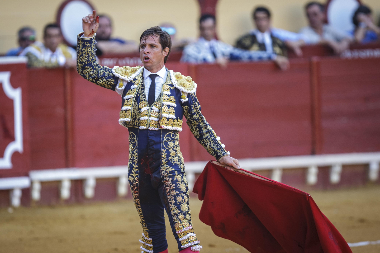 Las imágenes de la tarde de toros del domingo en El Puerto