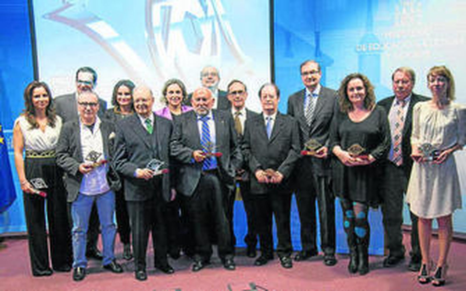 Los premiados con los Talento 2014 al término de la gala celebrado en la sede del Ministerio de Educación.