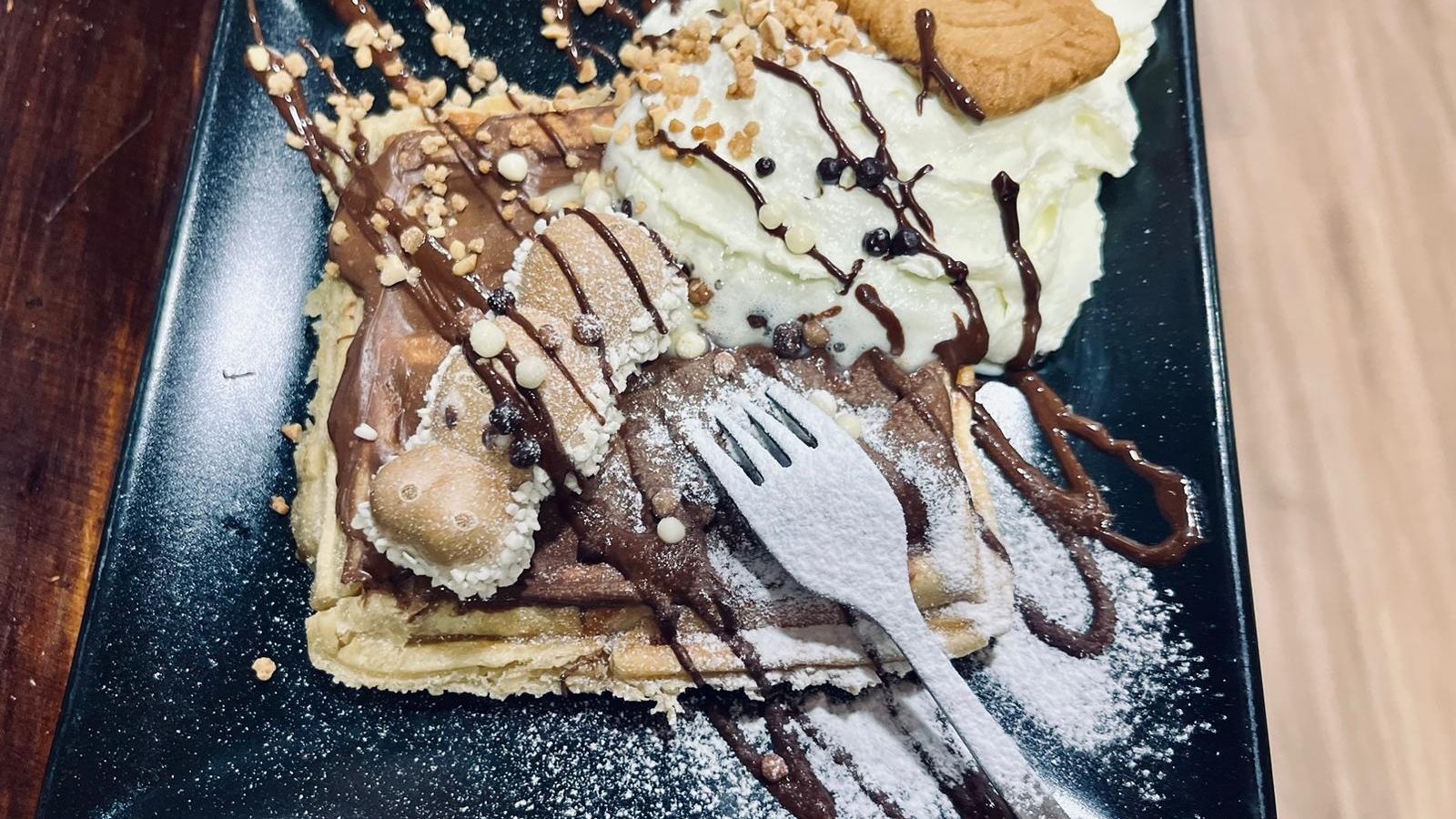 El lugar se caracteriza por su gran oferta de meriendas y dulces.