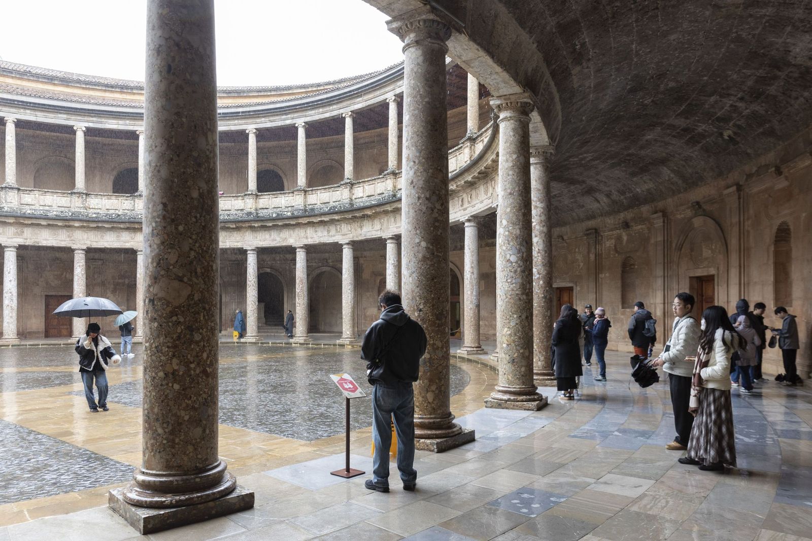 El Palacio de Carlos V en la Alhambra de Granada.