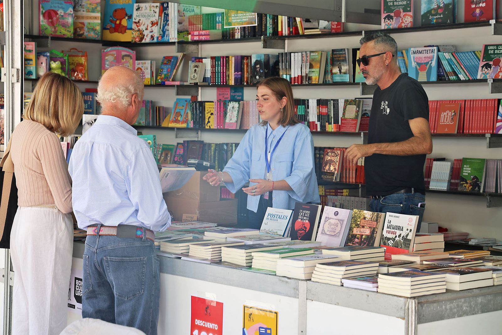 Un stand de la Feria del Libro, celebrada recientemente en la Plaza de las Monjas.