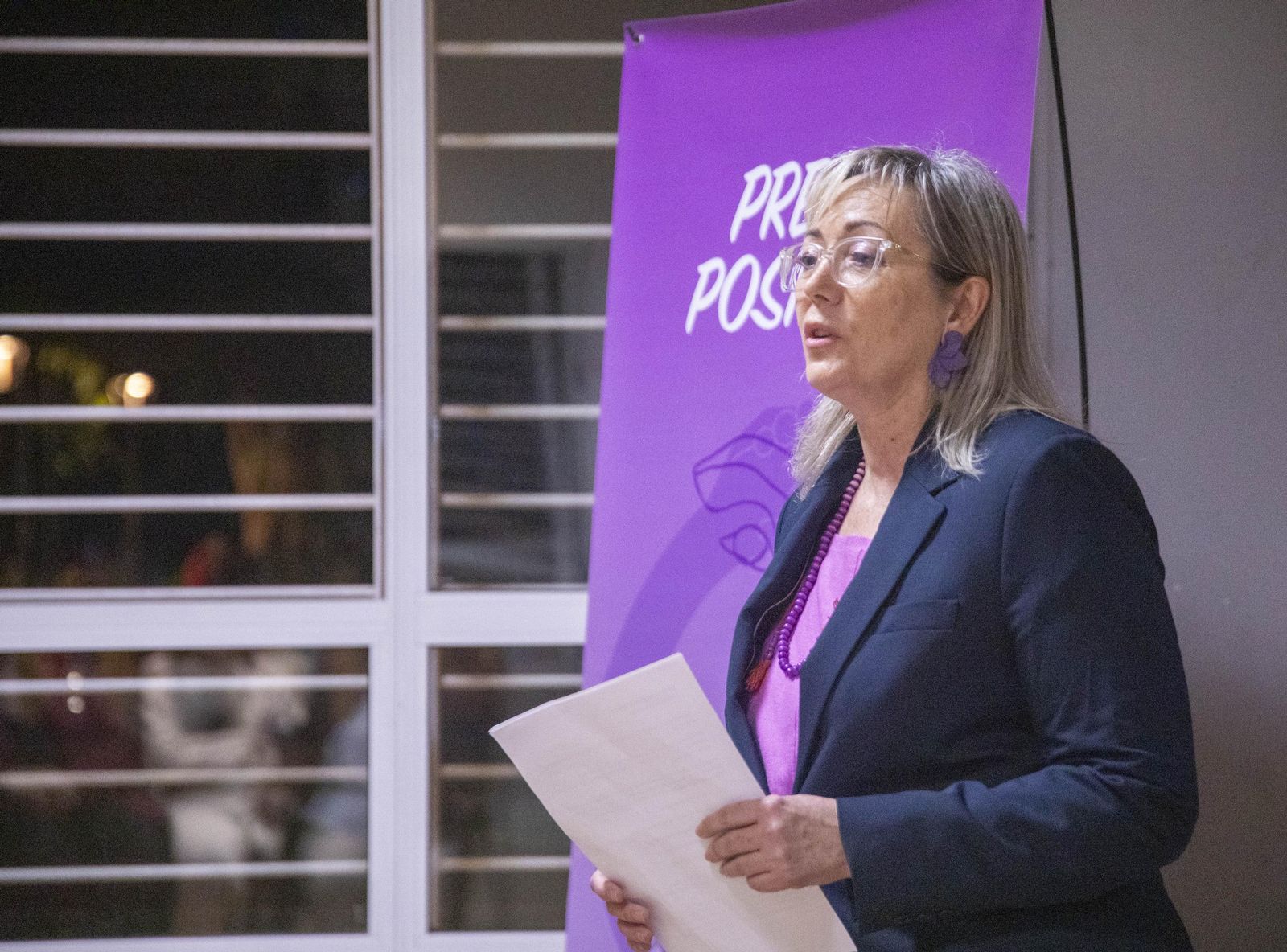 La Plataforma de Acción Feminista en Almería rinde homenaje a las mujeres de la Desbandá con su II Premio ‘Posidonia’ a Loli Sierra, vicepresidenta de la Asociación Memorialista de la Desbandá, en imágenes