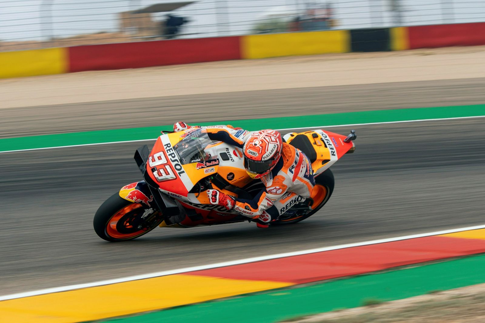 Marc Márquez, en uno de sus giros en Alcañiz.