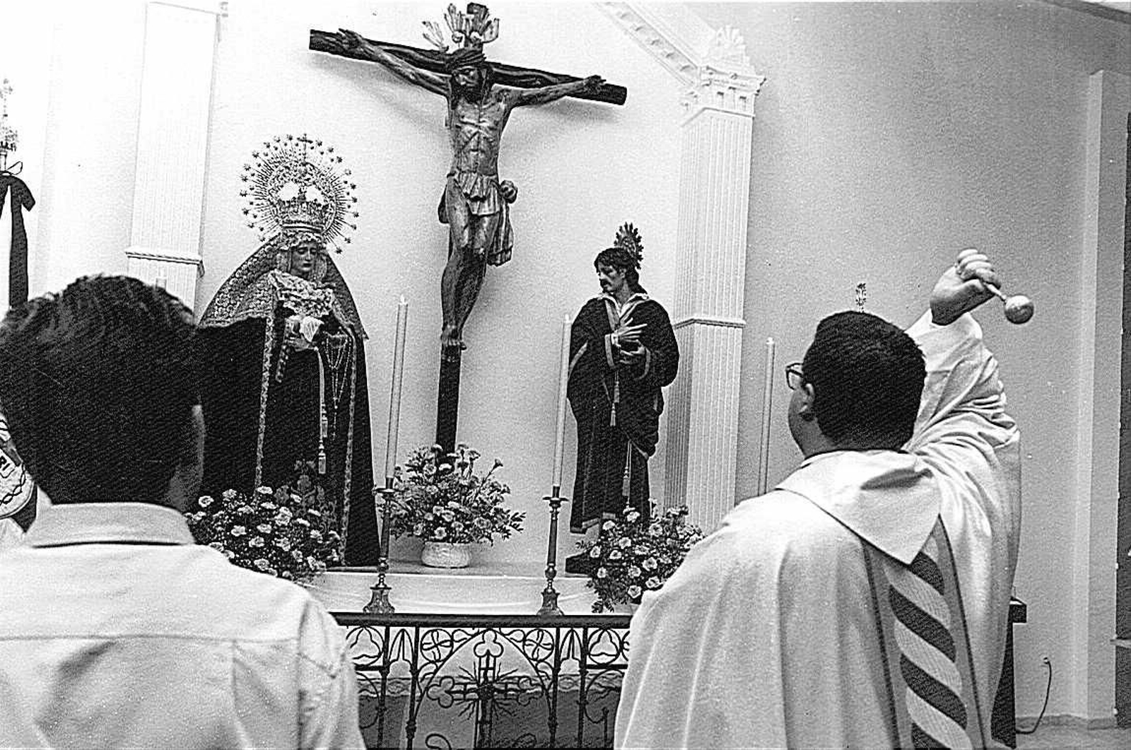 1996. Bendición del nuevo altar de Vera-Cruz en 1996