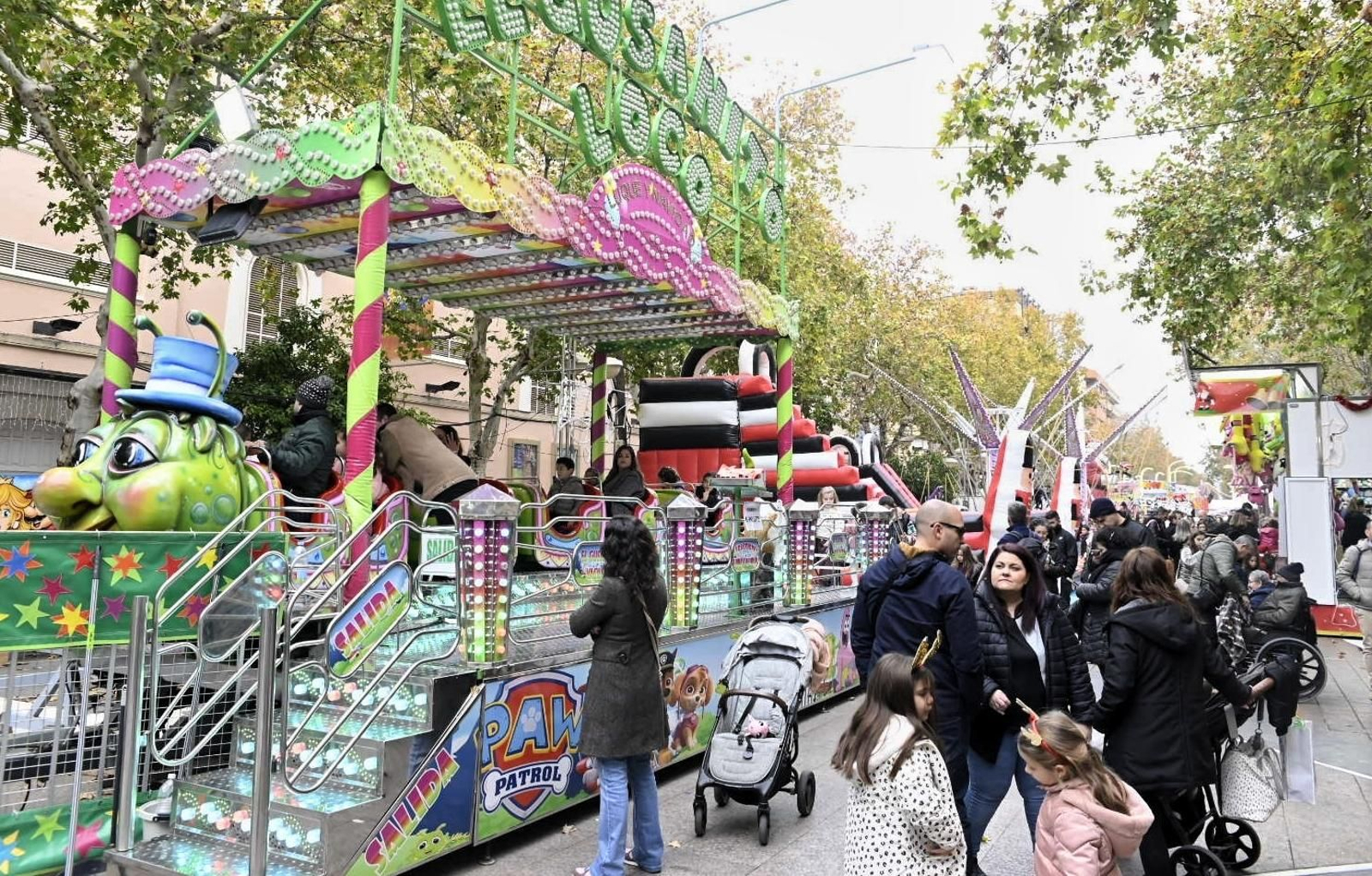 Ambiente en las calles del centro de Córdoba para despedir el año 2023, en imágenes