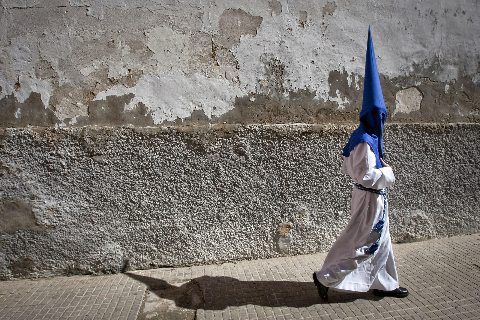 Un penitente de la Borriquita, en una imagen de archivo.