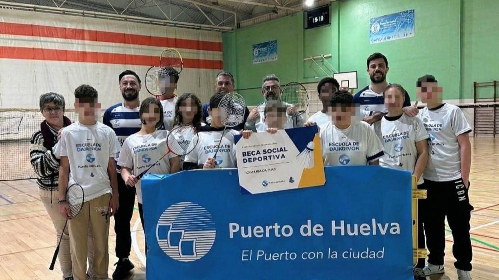 El IES La Orden entrega 14 Becas Sociales Deportivas 'Puerto de Huelva' a menores en riesgo de exclusión social