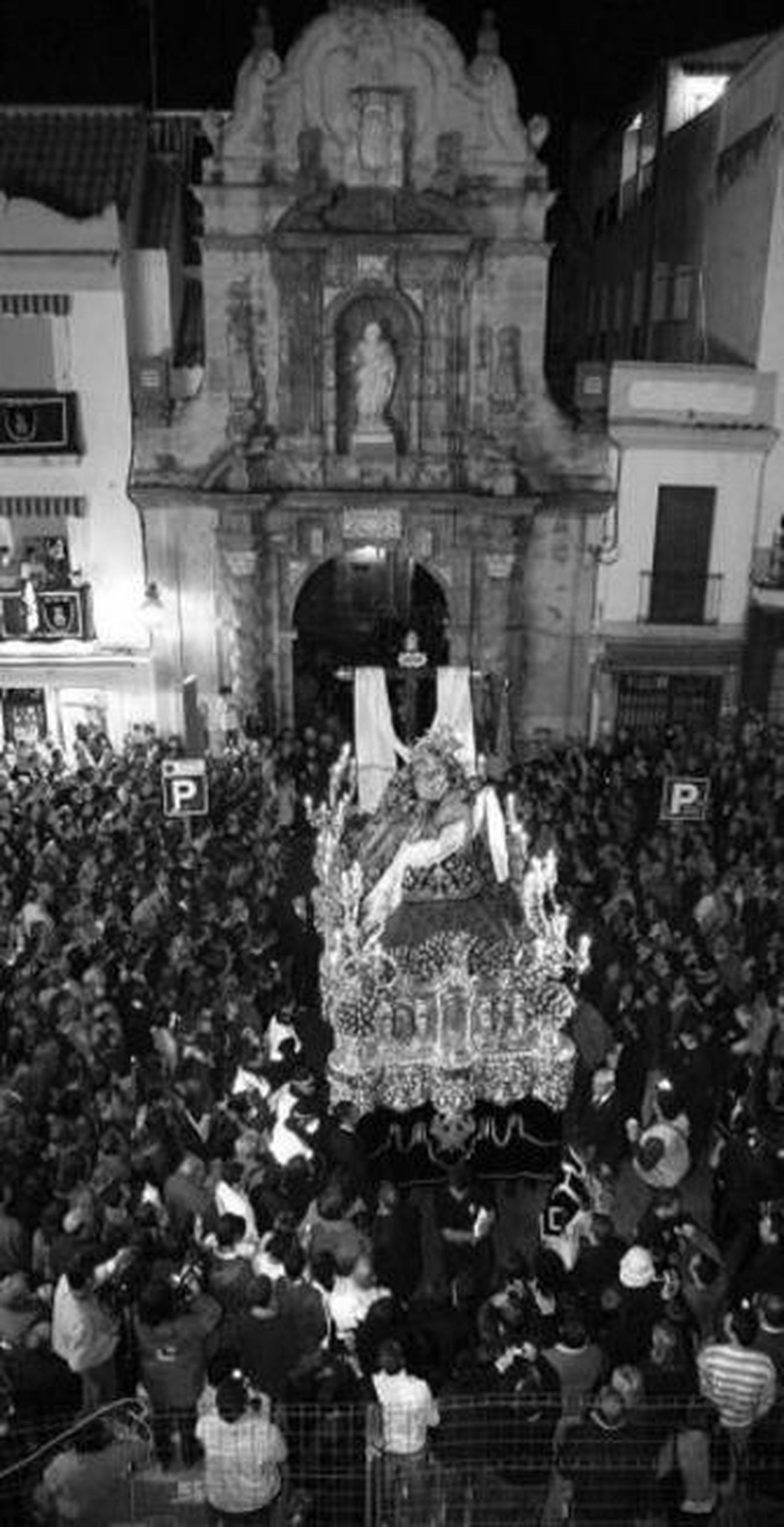 Las Angustias, a su salida de San Pablo.