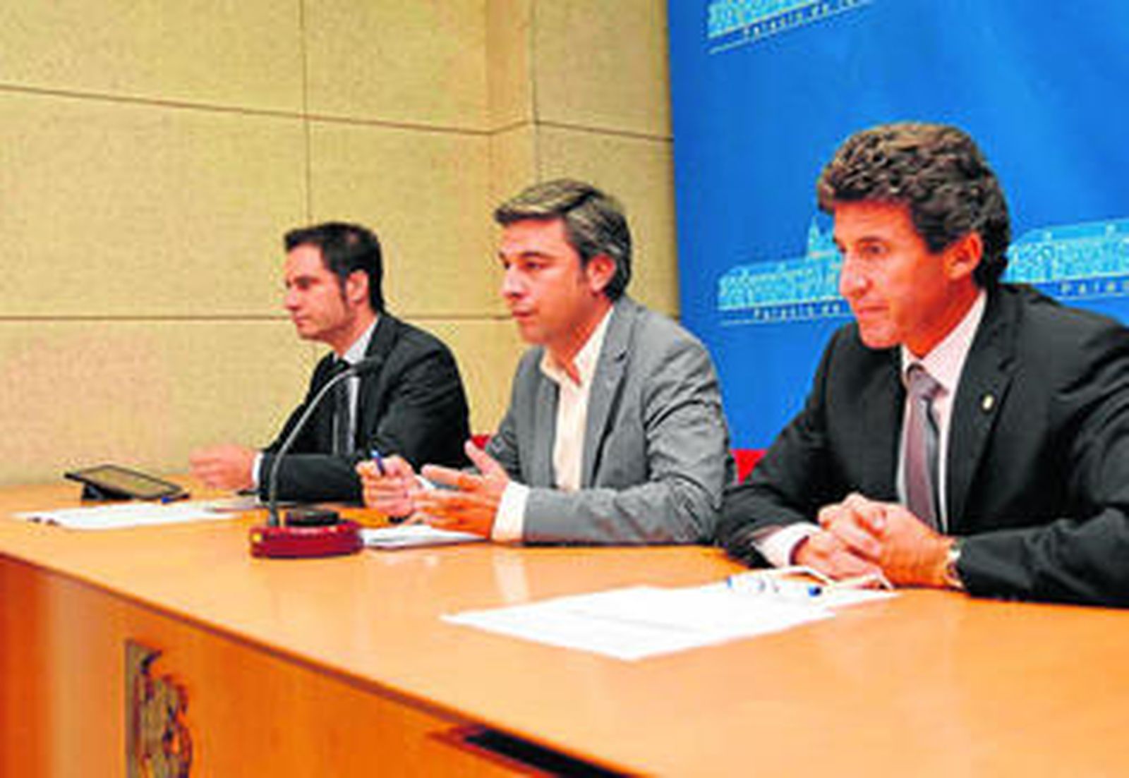 Los diputados provinciales Julio Criado, Andrés Lorite y José Antonio Fernández.