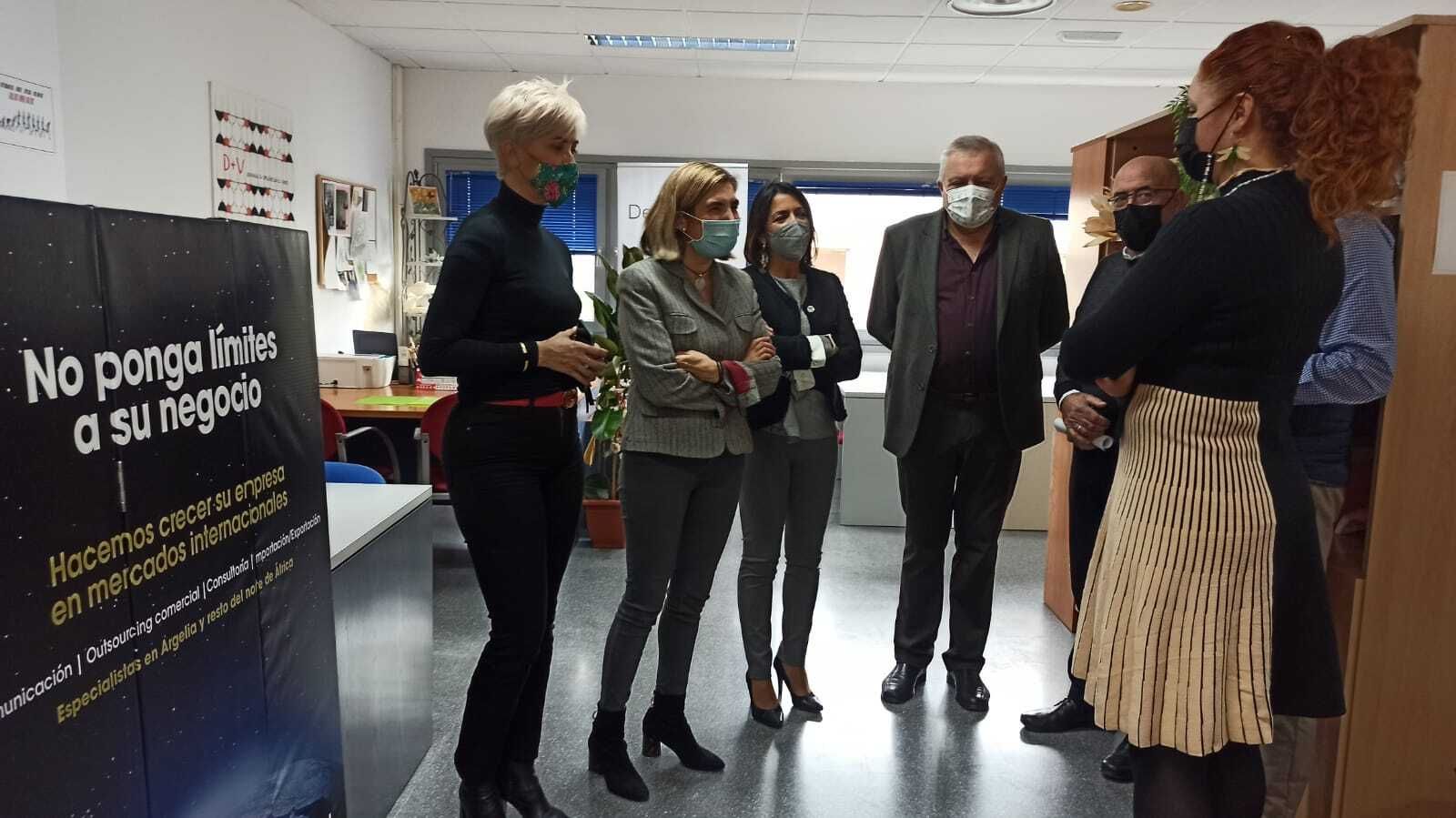 La consejera de Empleo, Rocío Blanco, visita las nuevas instalaciones del Centro Andaluz de Emprendimiento (CADE) en la capital almeriense.