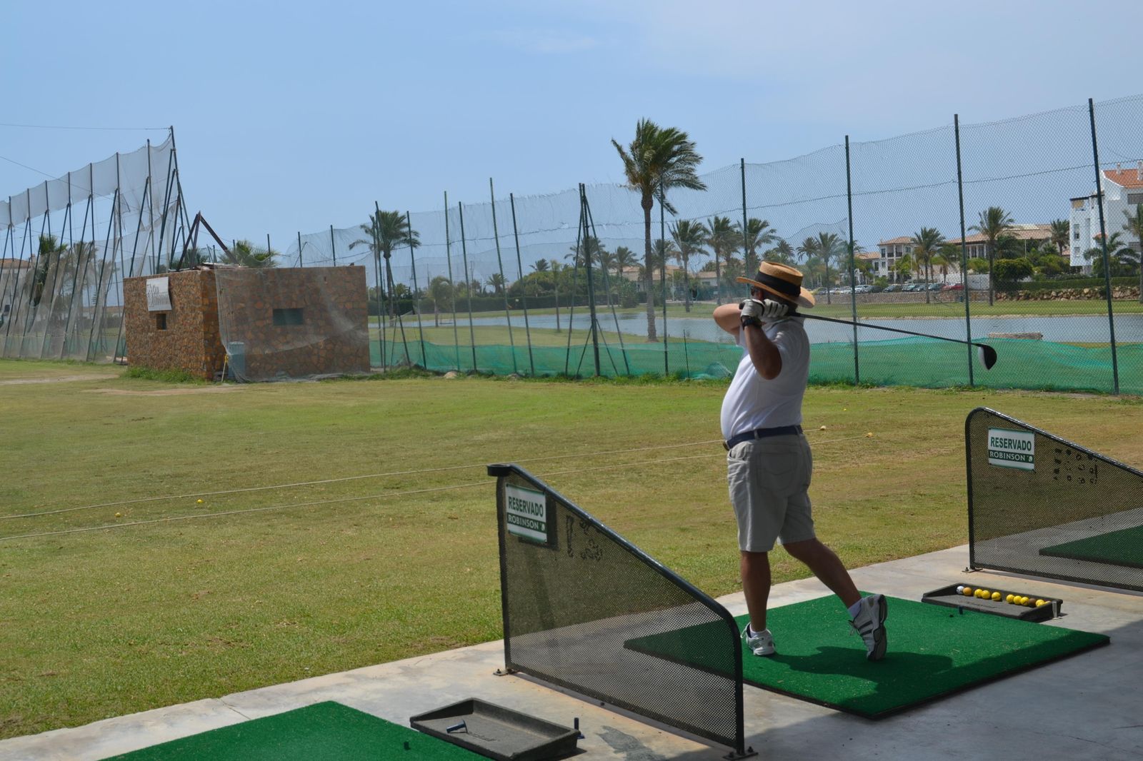 En caso de acuerdo, los ocho hoyos serán devueltos una vez se valide la firma desde Madrid.